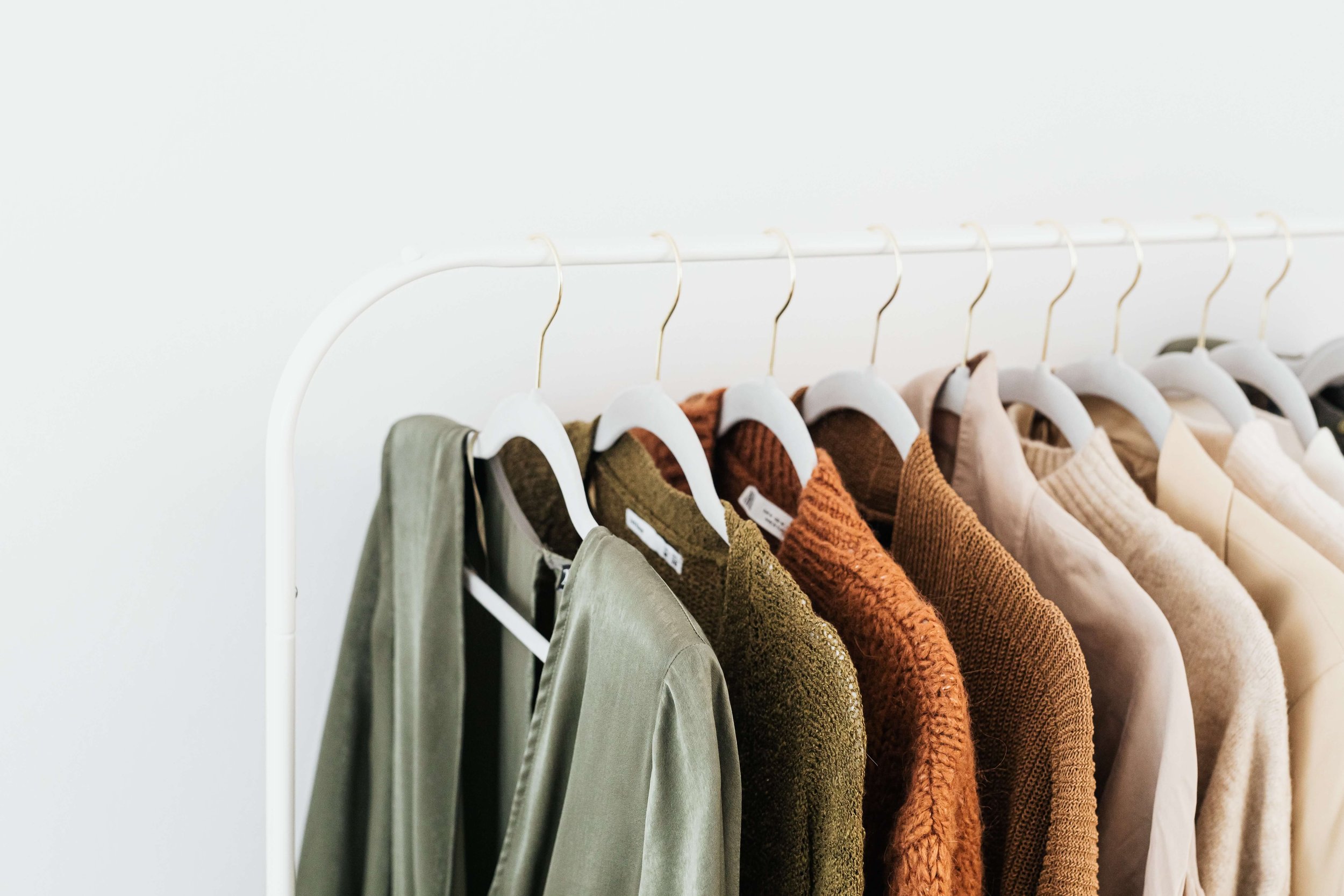 11 Used Clothing Apps for Second-Hand Shopping & Selling (2024