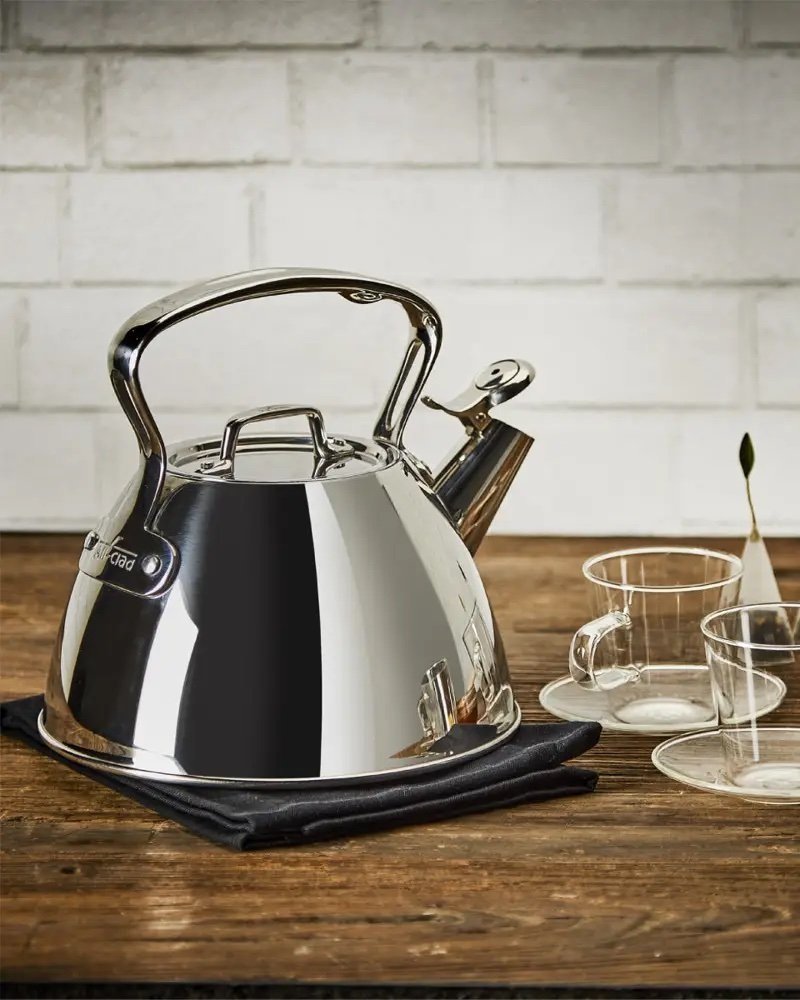 FRESHAIR™ RAPID BOIL 2.5 QT. STAINLESS STEEL TEA KETTLE, TIME-AND