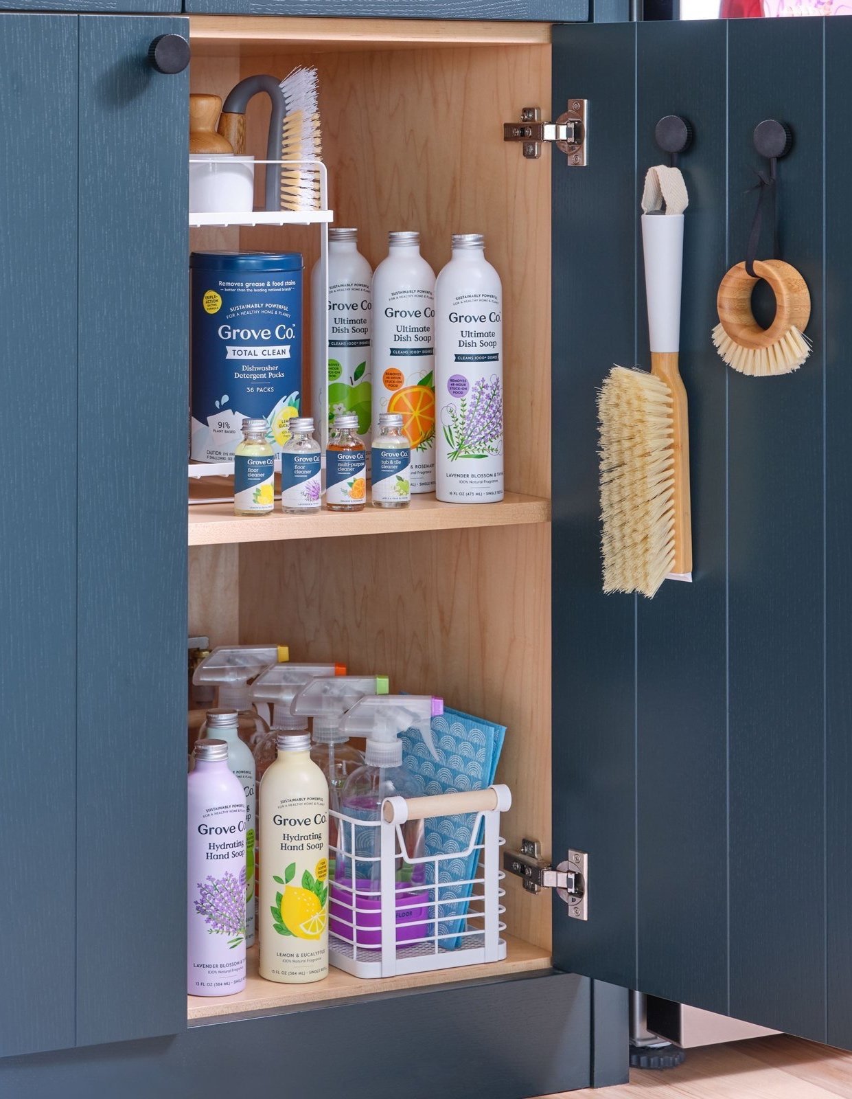 Eco-Friendly and Natural Cleaning Products: 14 Best Products
