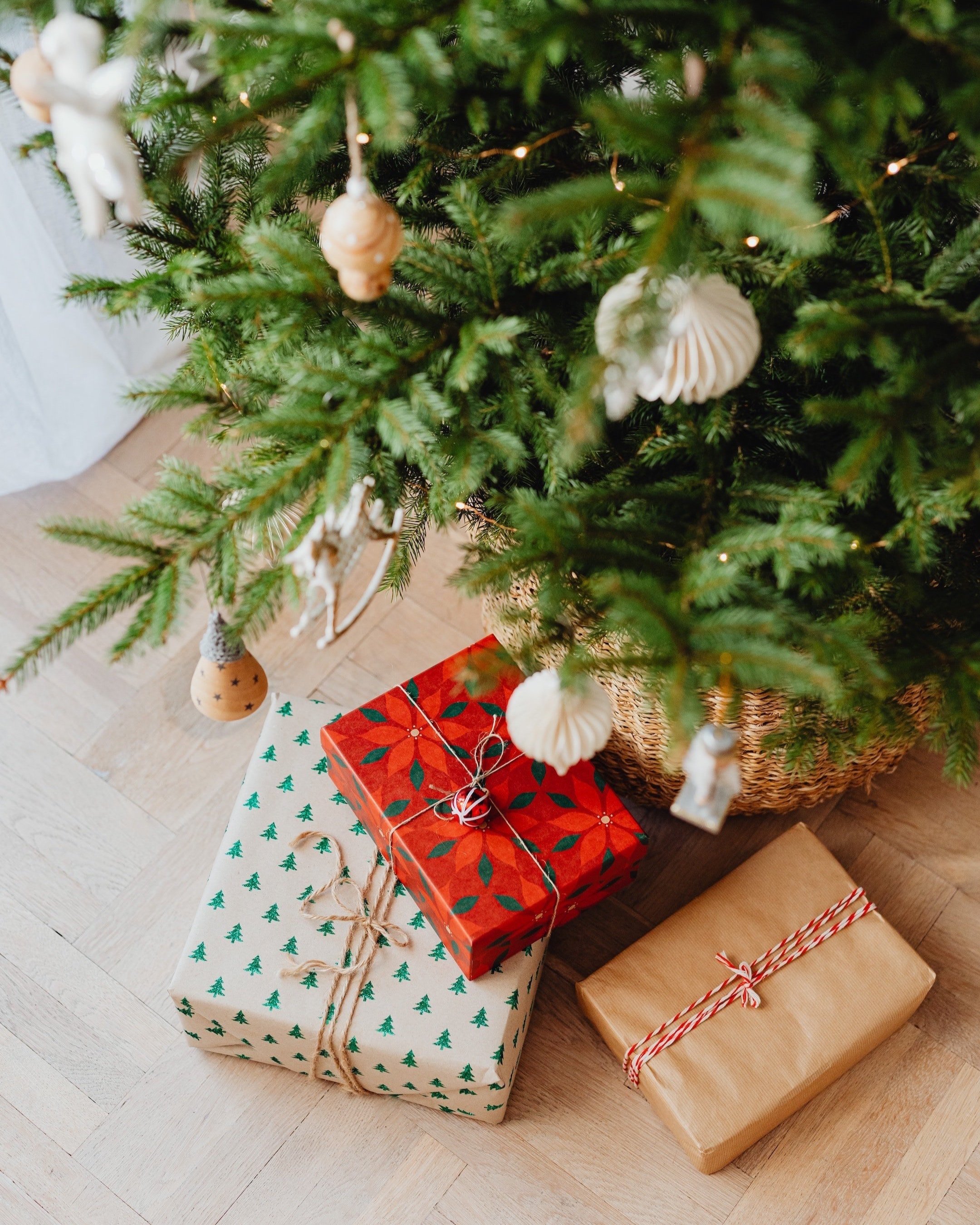 AI Forest Sustainably Sourced Recyclable Gift Wrapping Paper Rolls