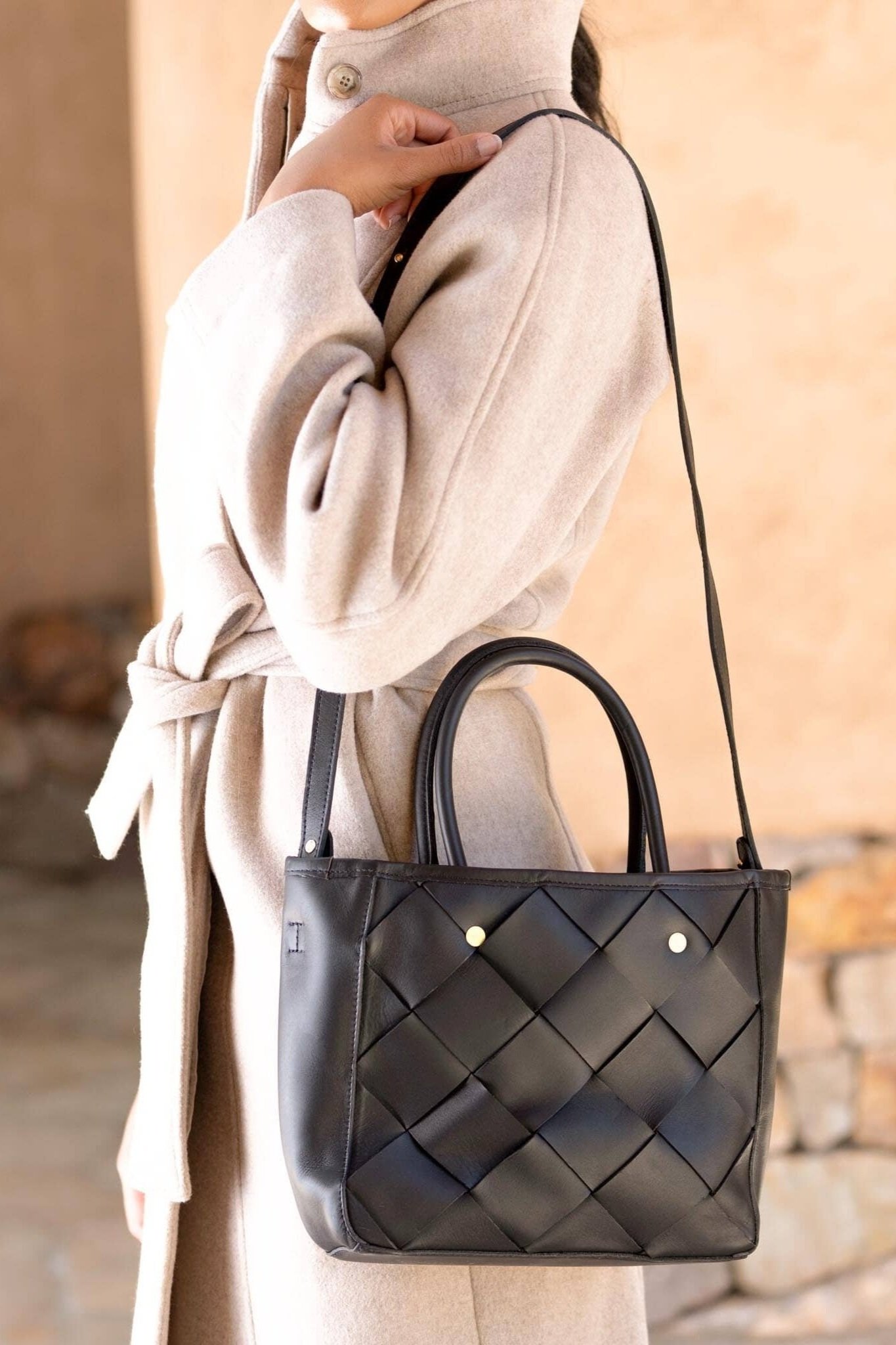 11 Bag Brands That Are the Epitome of French Style | Vintage leather handbag,  Bags, Fashion bags