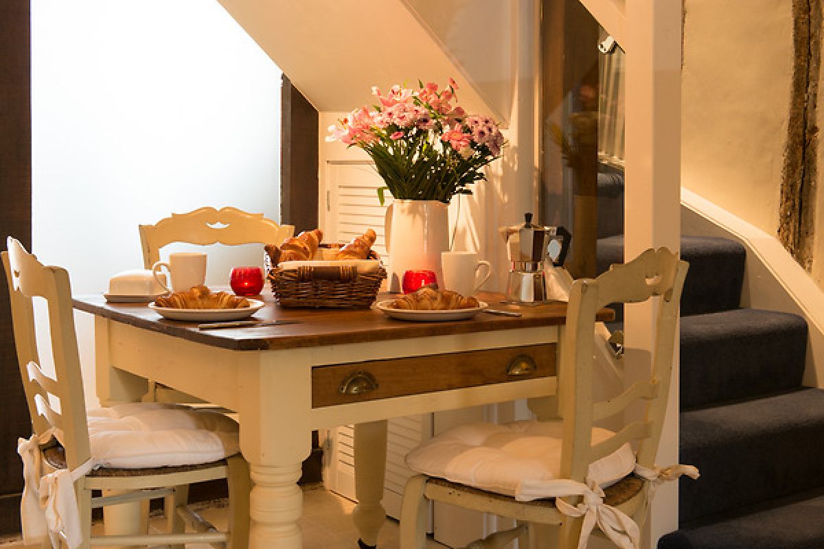 self-catering-holiday-cottage.jpg