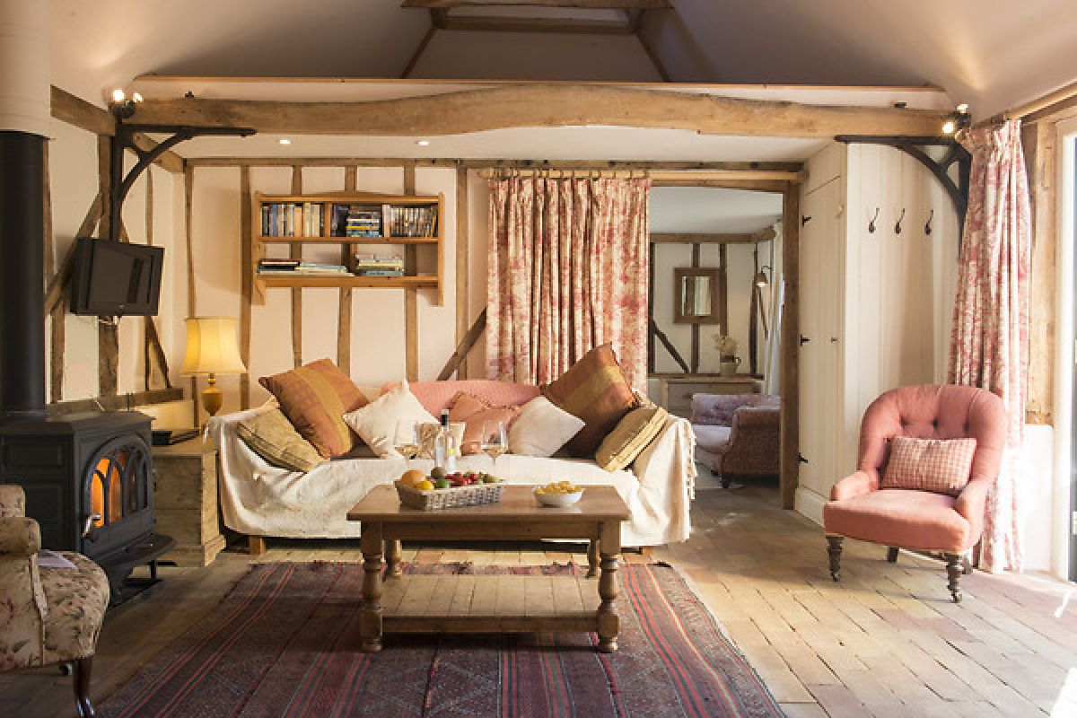 cottage-with-open-fire.jpg