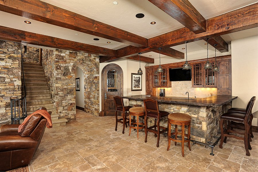 Breckenridge Wet Bar Design by Kitchenscapes.jpg