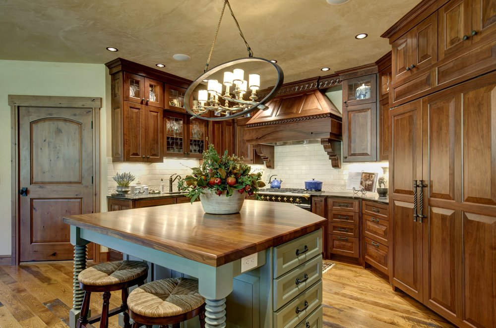 Dillon Old World European Kitchen Design and Custom Cabinets by Kitchenscapes.jpg