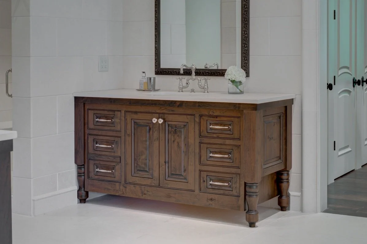 Custom bath vanity