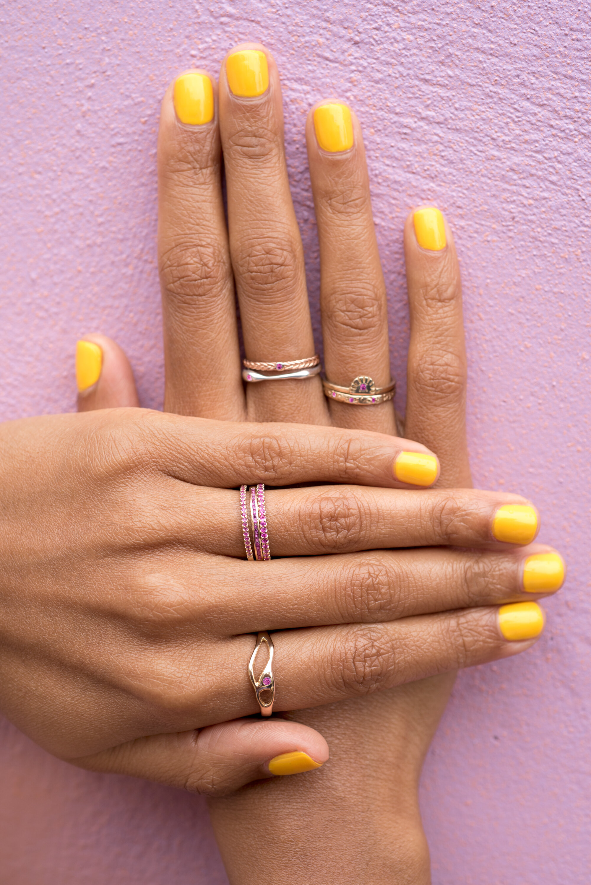 VIBRANT_ON-FIG_FUCHSIA_STACKS_BAND_RING_3_2000.jpg