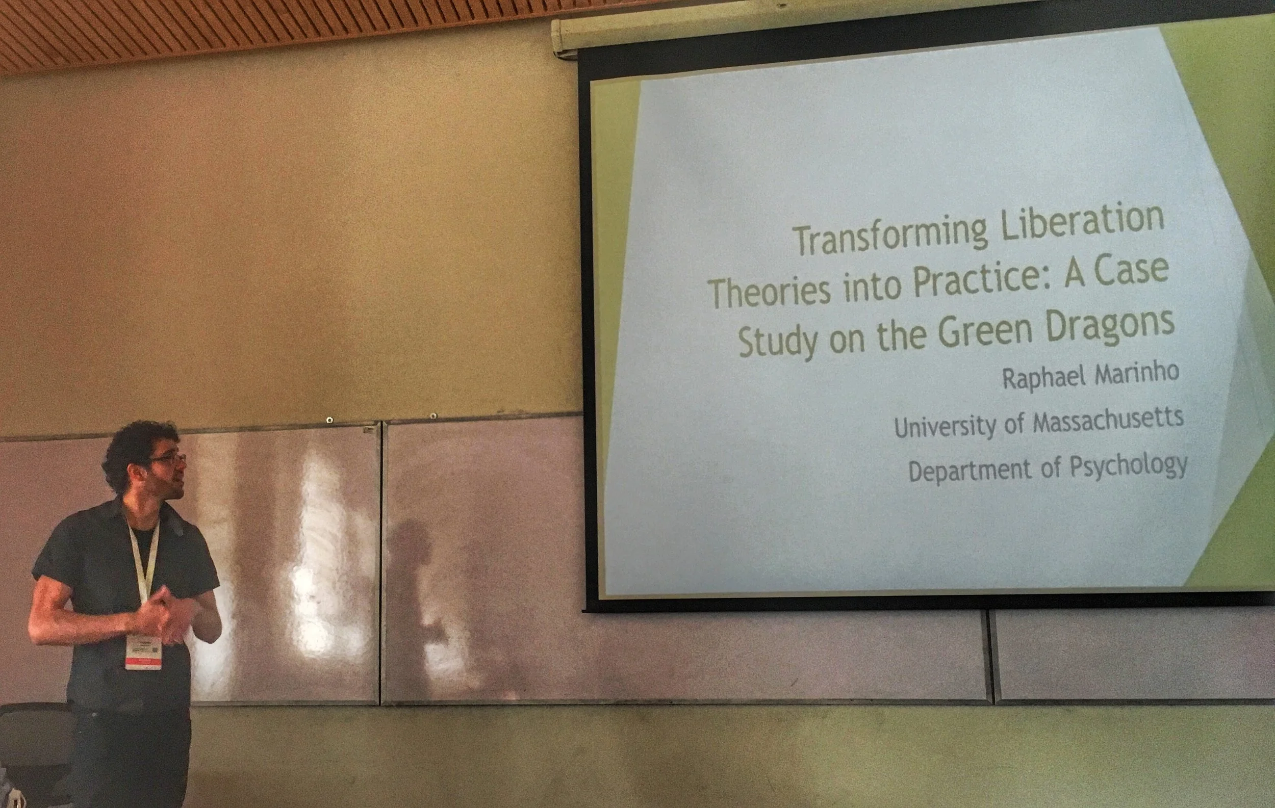 My student, Raphael Marinho, presenting his honors thesis at the 2018 ICCP in Chile.