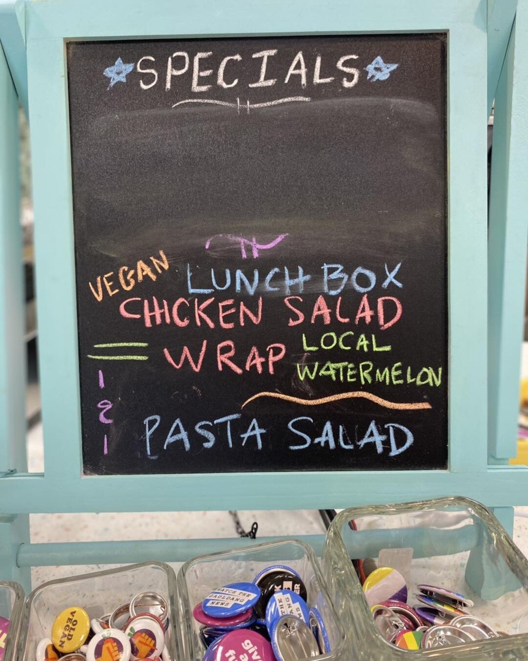 Come on in to Main Squeeze this week for our grab and go meals! This week we have&hellip;.. (while supplies lasts)

Hot Case:
&gt;Chicken Philly Sandwich
&gt;Breakfast Burrito
&gt;Vegan Breakfast Burrito
&gt;Black Bean Sweet Potato Burritos

Fridge:
