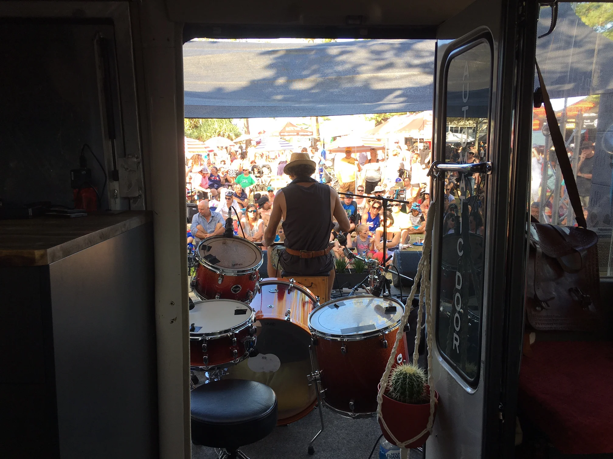 Jams going down from the bus!