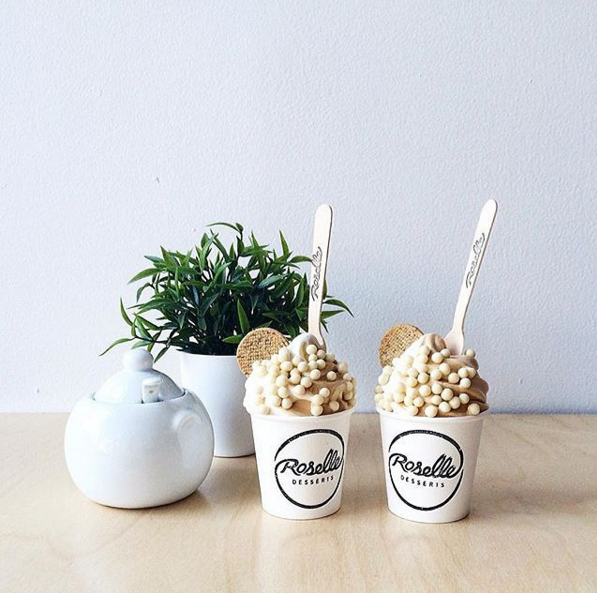 Lovely photo by Rosemary @petite.com