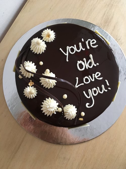 large+chocolate+cake.jpeg