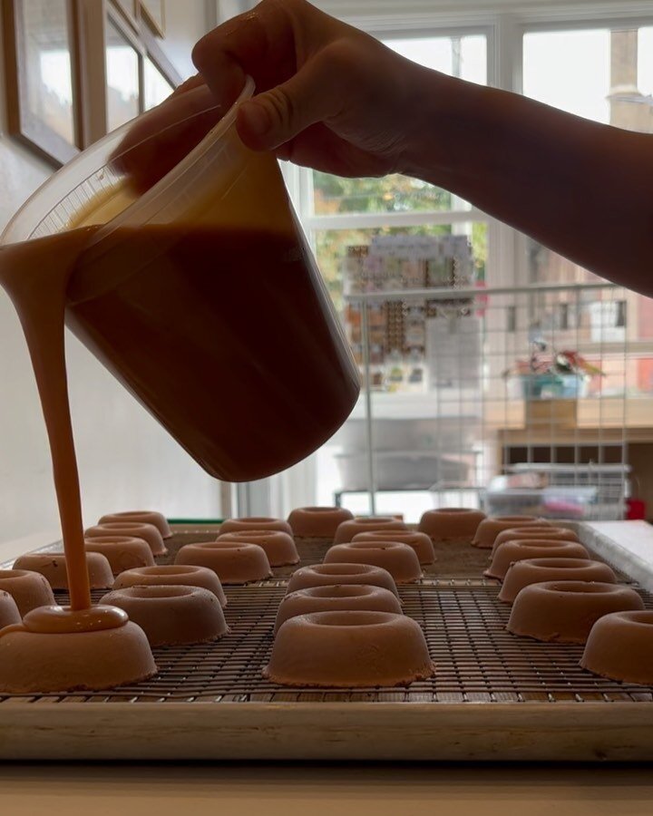 One of these years I will get around to filming the entire process of our Turtle Tarts. ⁣
⁣
It's one of the most demanding of our petit gateau to construct. From making the tart shells, to the caramel spread, caramelizing the pecans, baking the spong