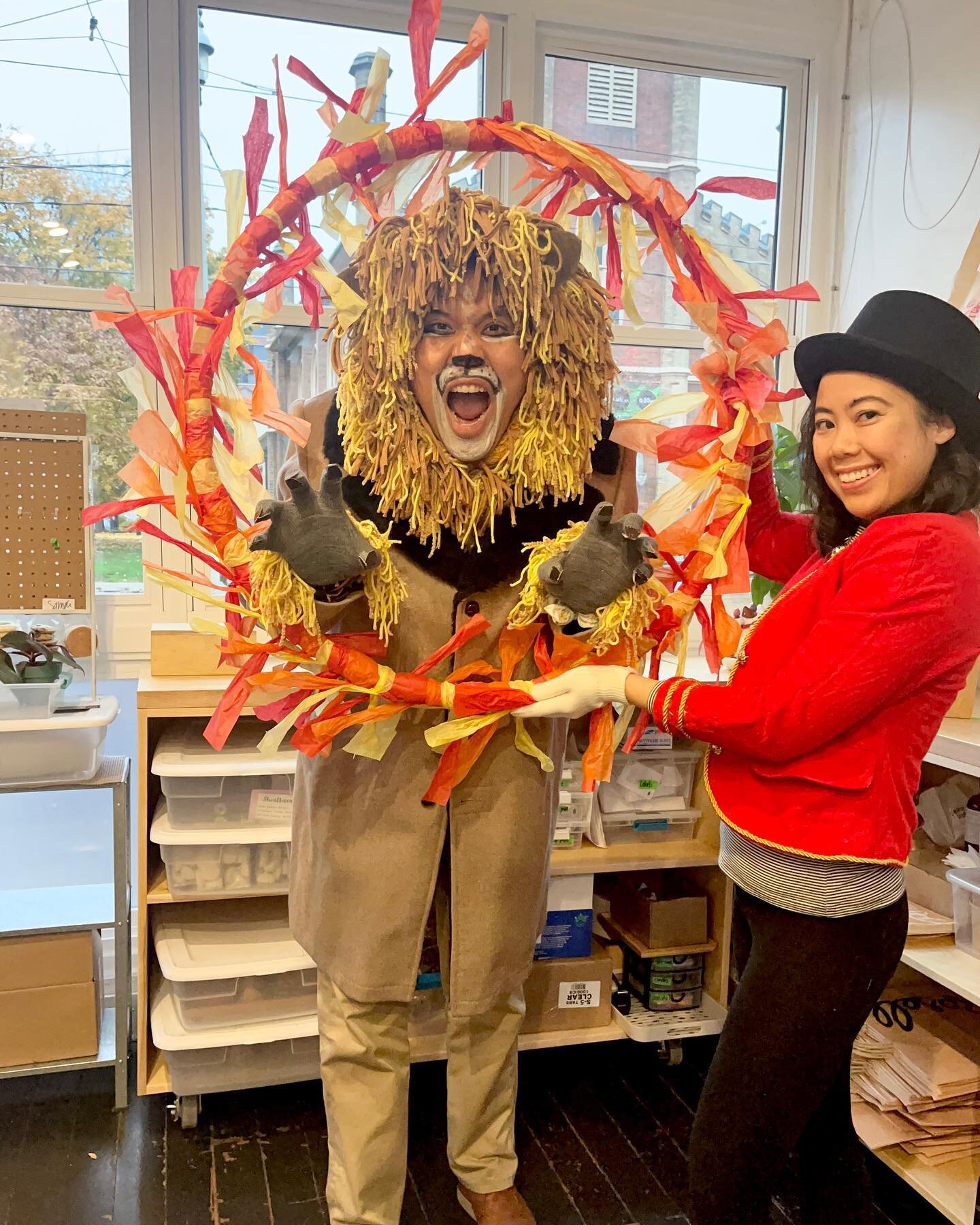 Honestly, sometimes it&rsquo;s a real zoo at the shop 😆🎪🦁⁣
⁣
Happy Halloween everyone! ⁣
.⁣⁣
.⁣⁣
.⁣⁣
.⁣⁣
.⁣
.⁣
⁣
#halloween2022 #ringmasterandlion #diy #smallbusiness⁣⁣
#shopsmall #supportsmallbusiness⁣⁣
#supportlocal #frenchpastry #pastrychef⁣⁣
#