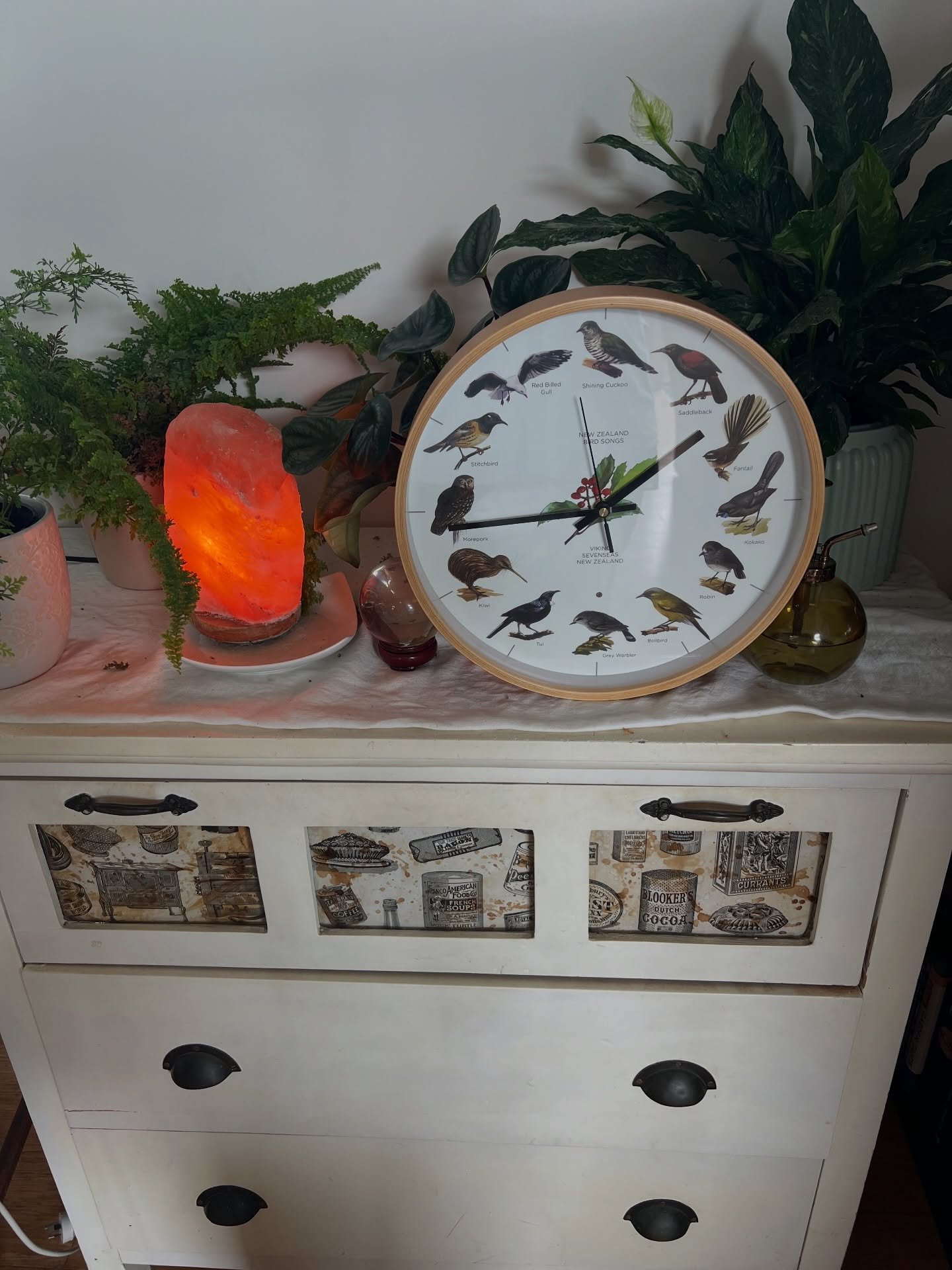 🌿 1st of April&hellip; and I love that it&rsquo;s Autumn on this side of the planet 🍂, while it&rsquo;s Spring on the other 🌸

I&rsquo;m writing a story at the moment that&rsquo;s for the world&hellip; but I suspect it might confuse a few people w