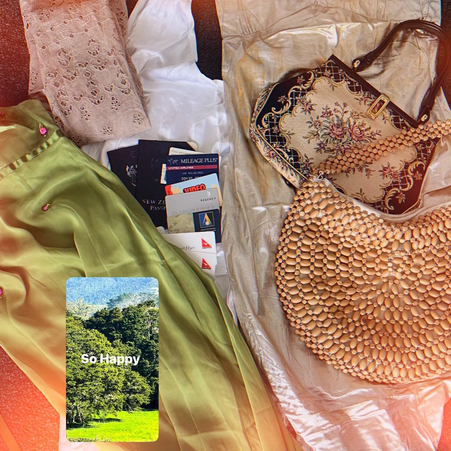 Doing a bit of a clean out&hellip; ✨🧹
Out with the old and in with the new, as they say.

This box from the 90s&hellip;another life, really. 📦
Sitting in the dust, keeping company with spiders 🕷️

I&rsquo;m regifting the dresses&hellip; beautiful 