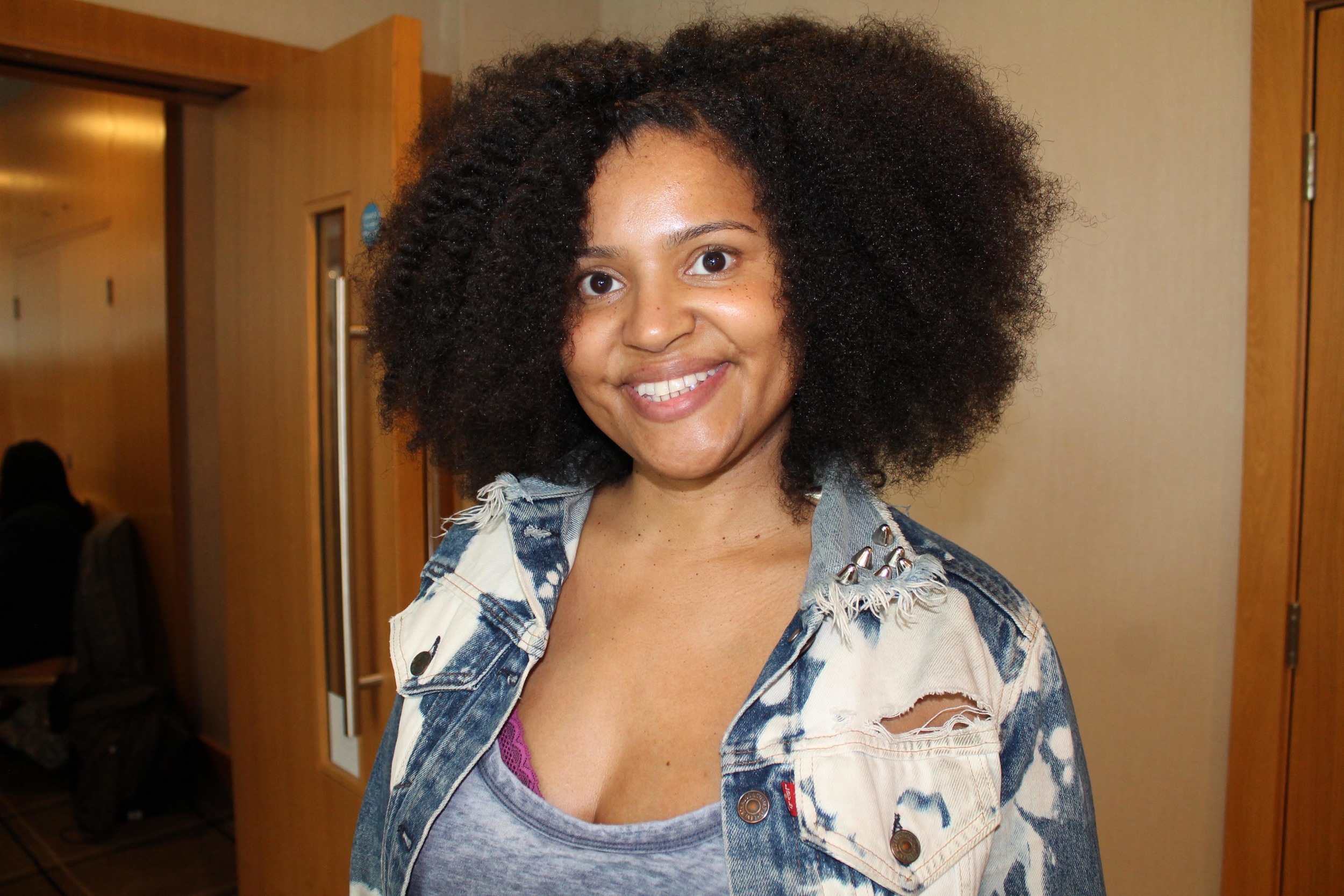 Vanessa, Mother Favourite thing to do with hair:Detangling hair with Aphrodite hair steamer and wearing it in a twist-out