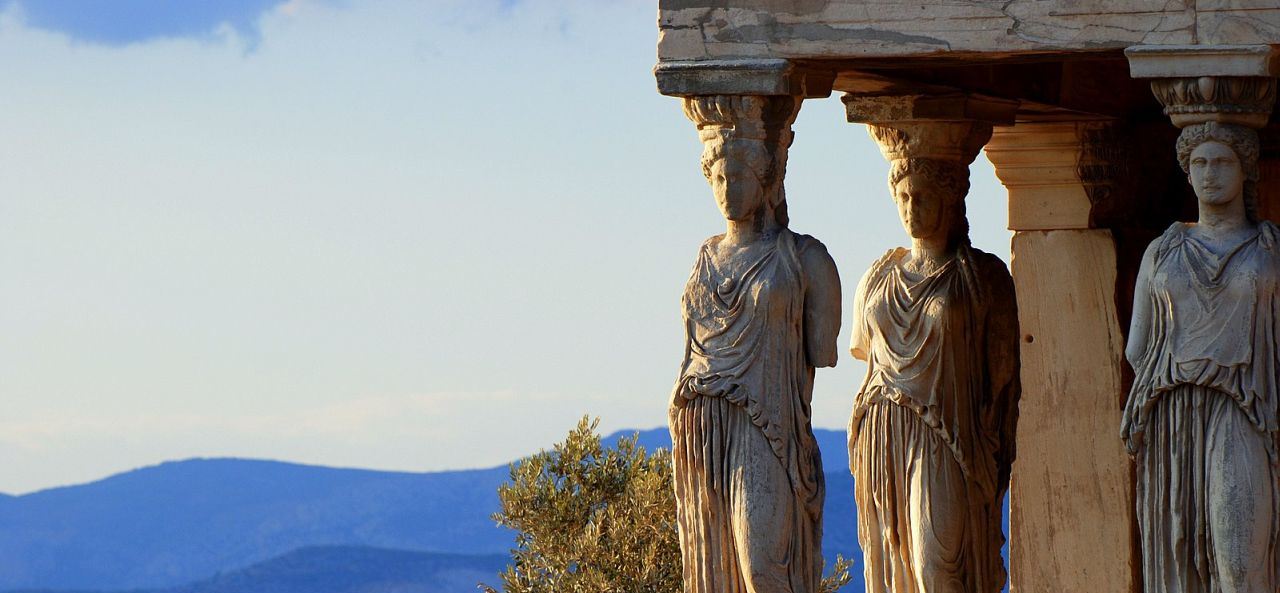 Erechtheum_caryatids_athens_01.jpg