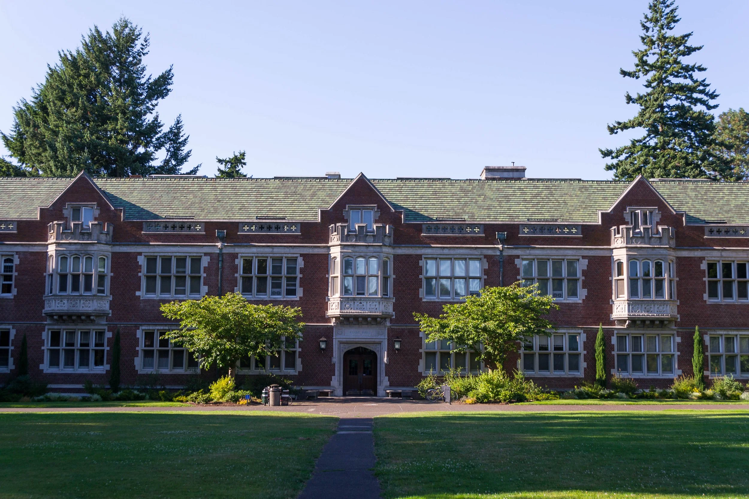 REED COLLEGE - GOTHIC DETAILS