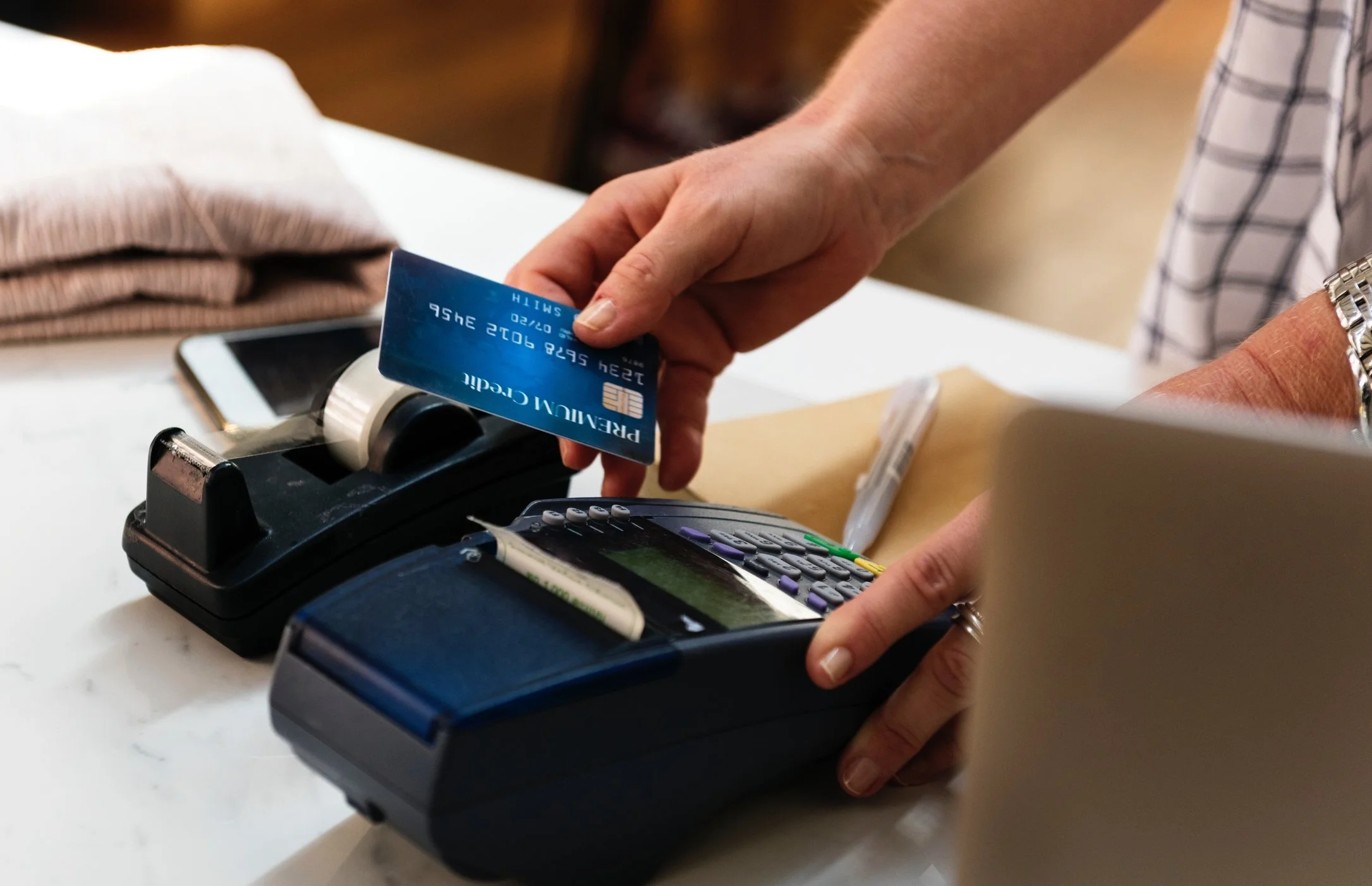 Now+offering+a+completely+FREE+service+that+could+save+your+business+thousands+credit+card+processing+payment+solutions+lvrg+funding.jpg