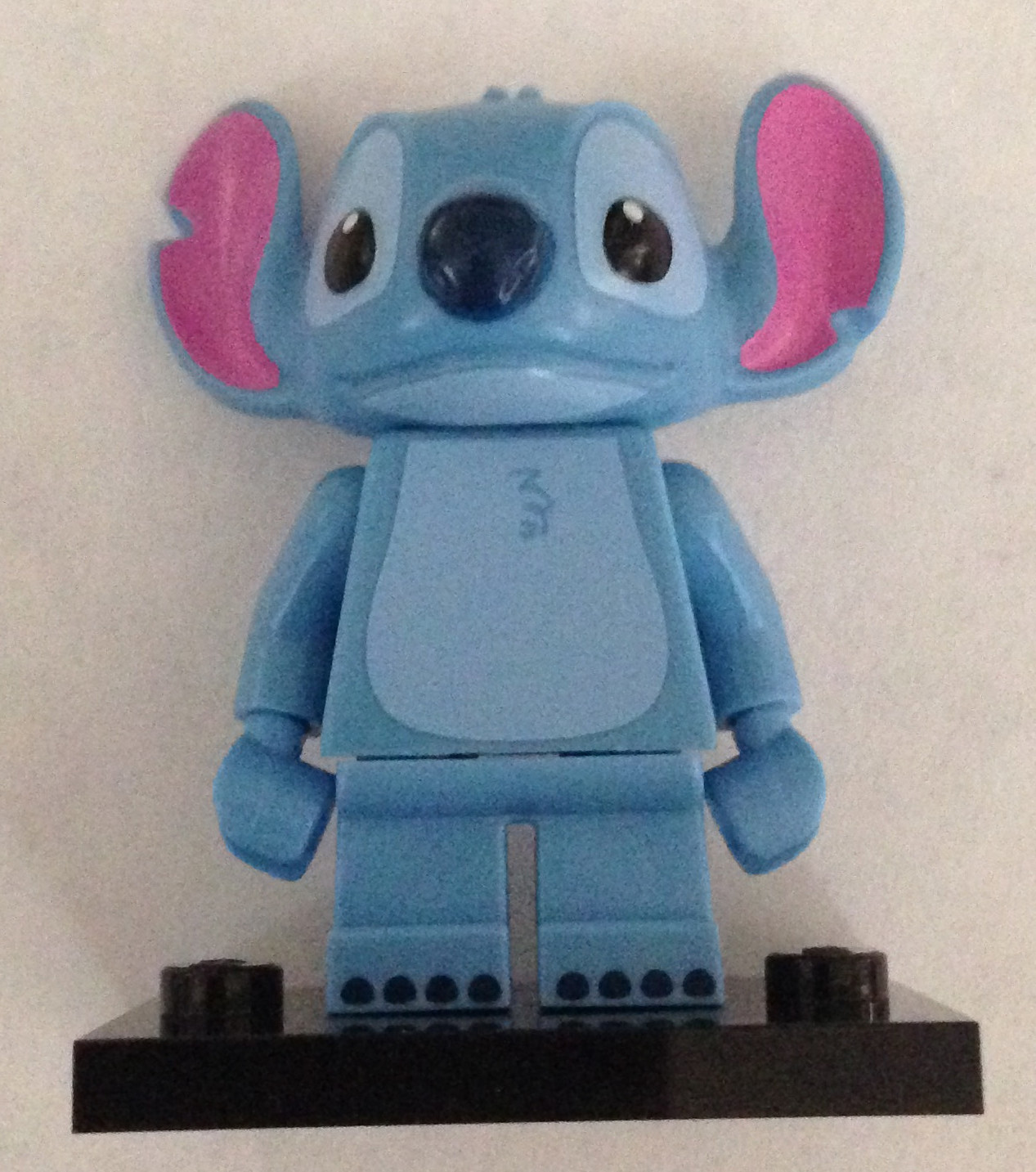 LEGO Disney Minifigure Series 1 Stitch 71012 Minifigure