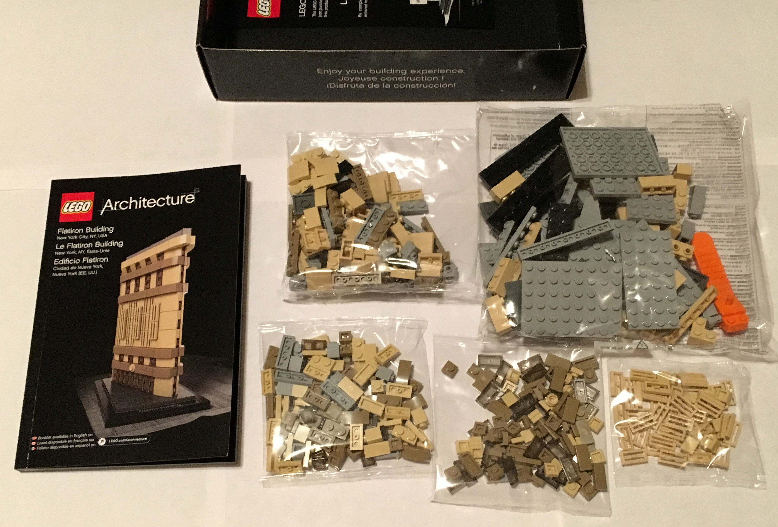 LEGO ARCHITECTURE NEW YORK CITY UNBOX & BUILD! 