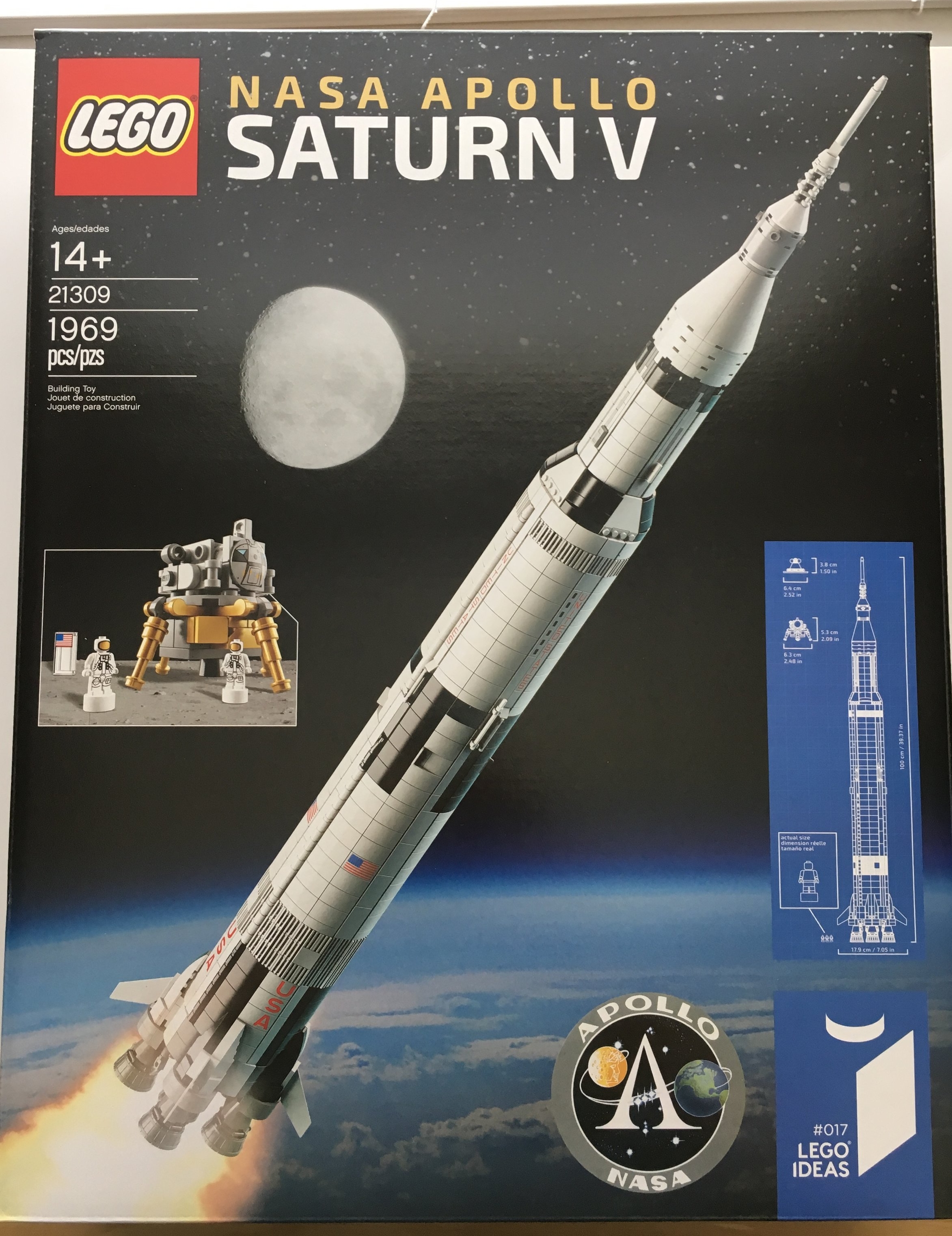 linje Autonomi burst Set Review - #21309 - NASA Apollo Saturn V - LEGO Ideas — Bricks for Bricks