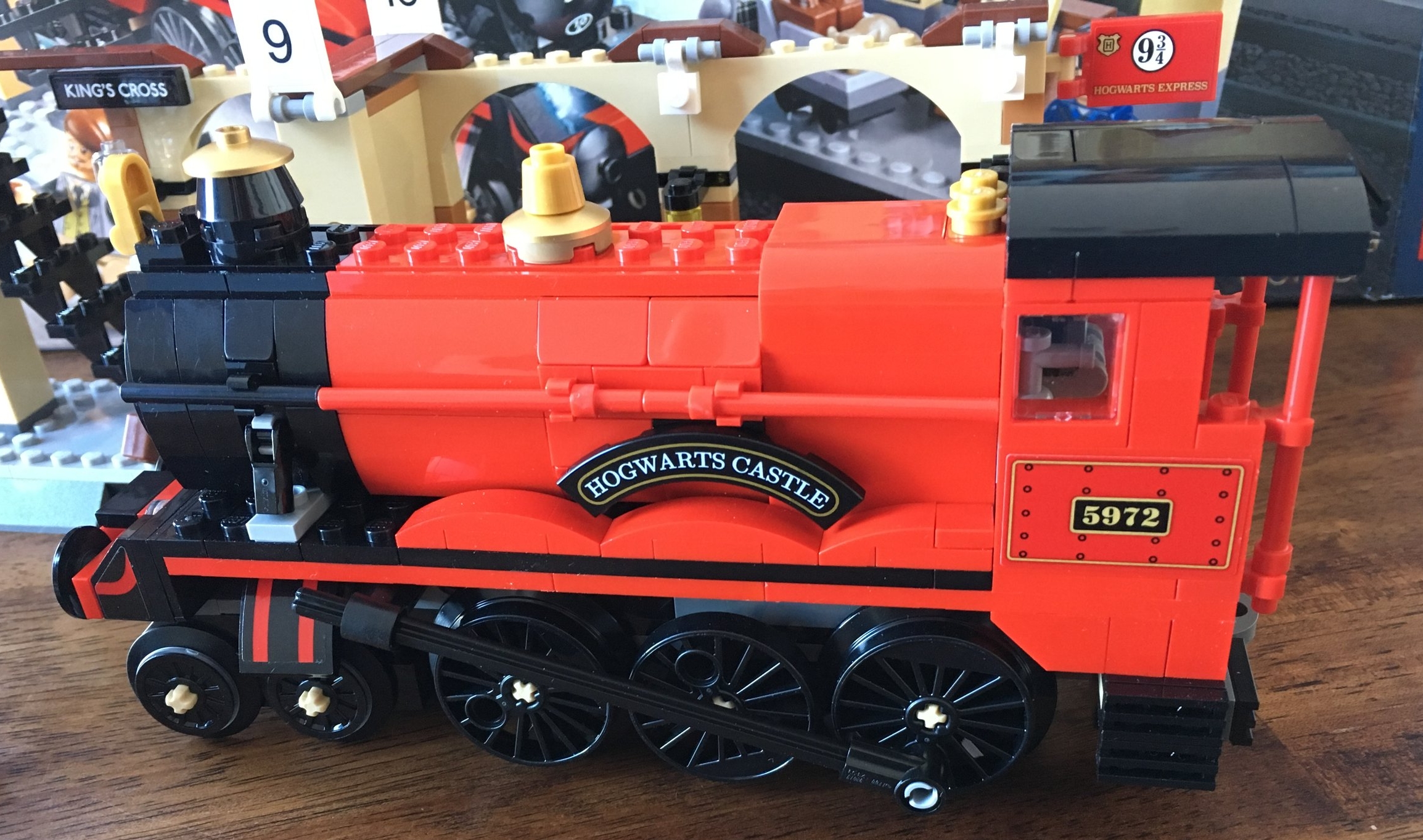 LEGO 2018 Hogwarts Express motorized & running! 75955 