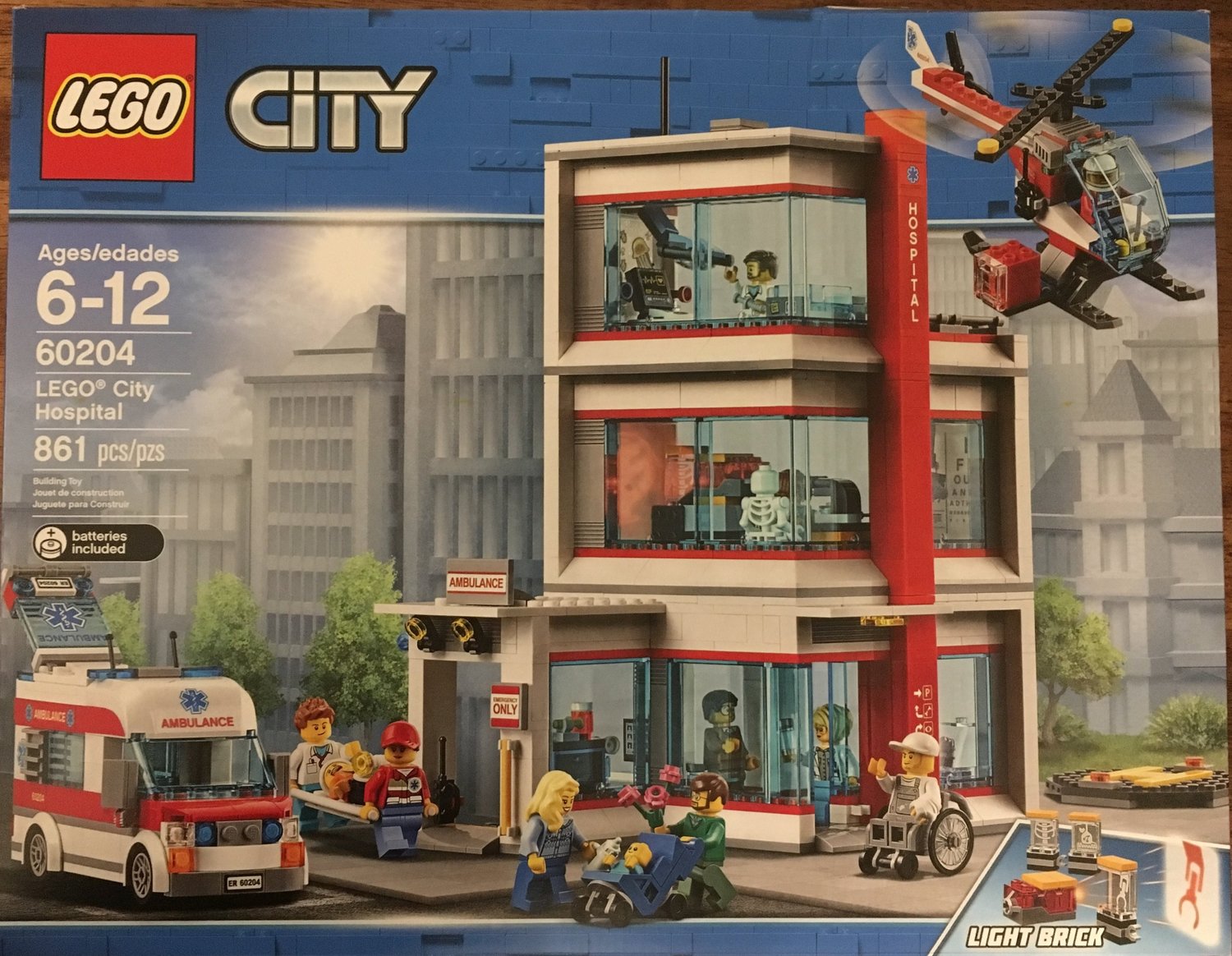 Finde sig i svovl I Set Review - #60204-1: City Hospital - LEGO City — Bricks for Bricks