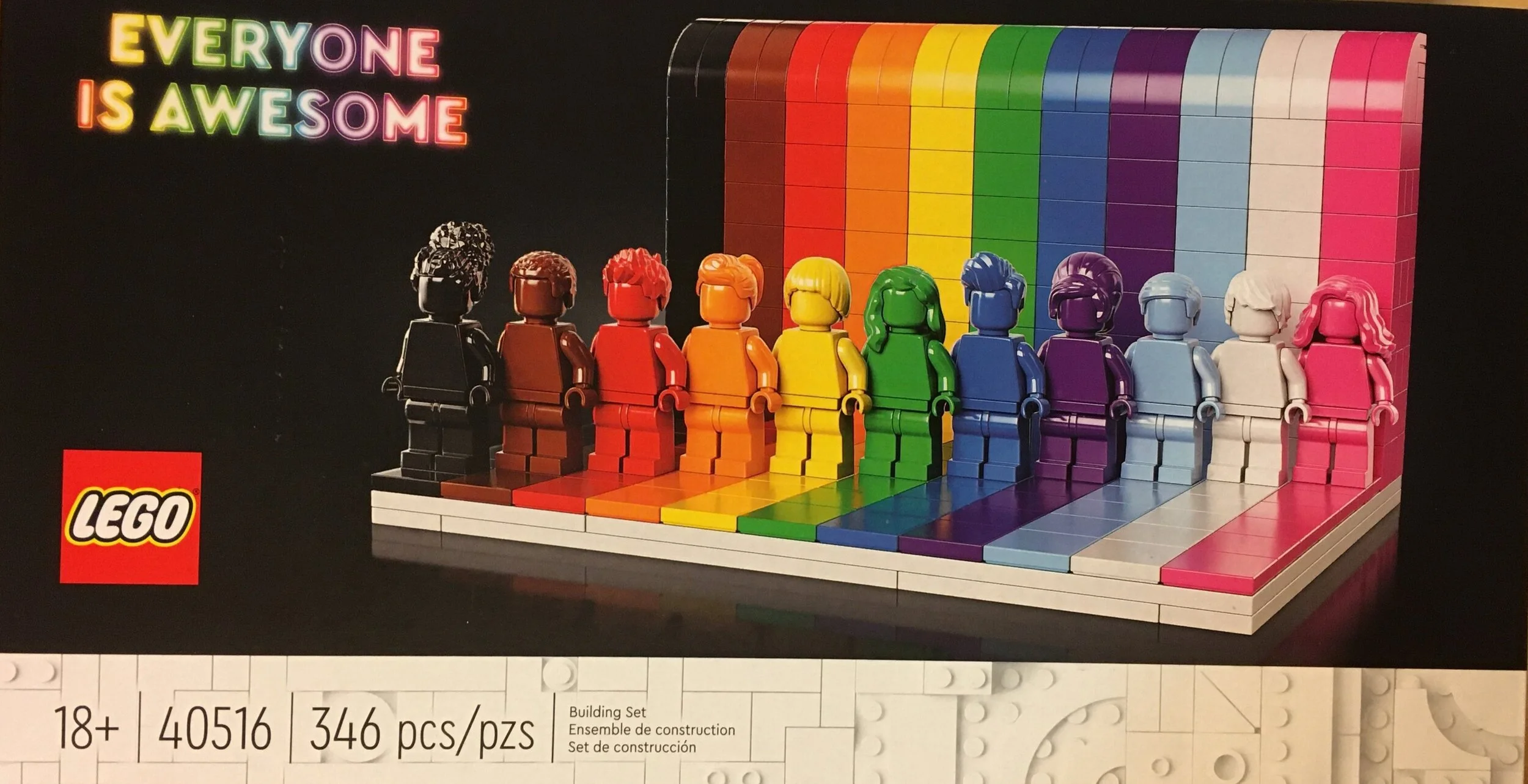 Set Review - #40516-1: Everyone is Awesome - 18+