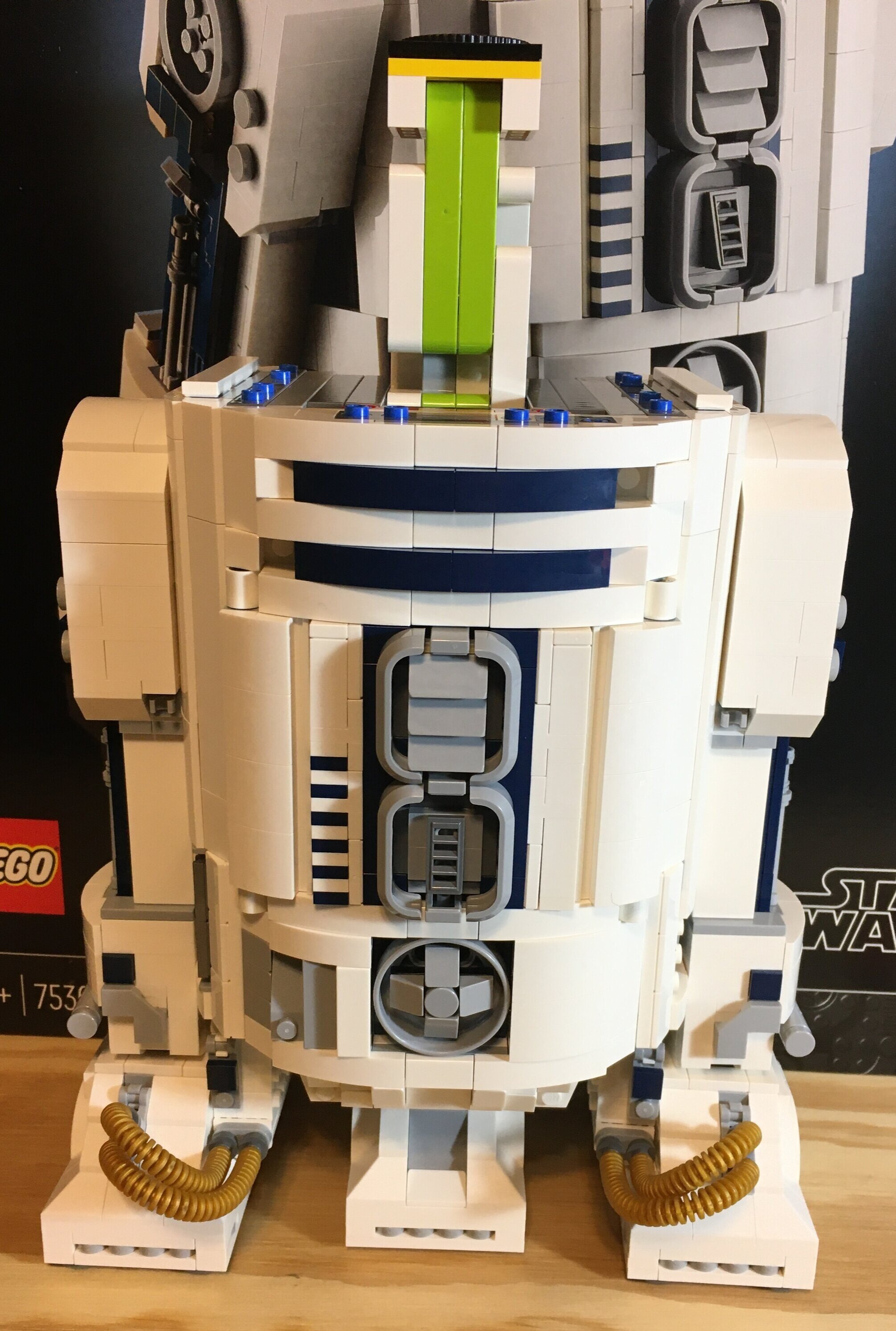 Review - #75308-1: R2-D2 - Star Wars Bricks for Bricks