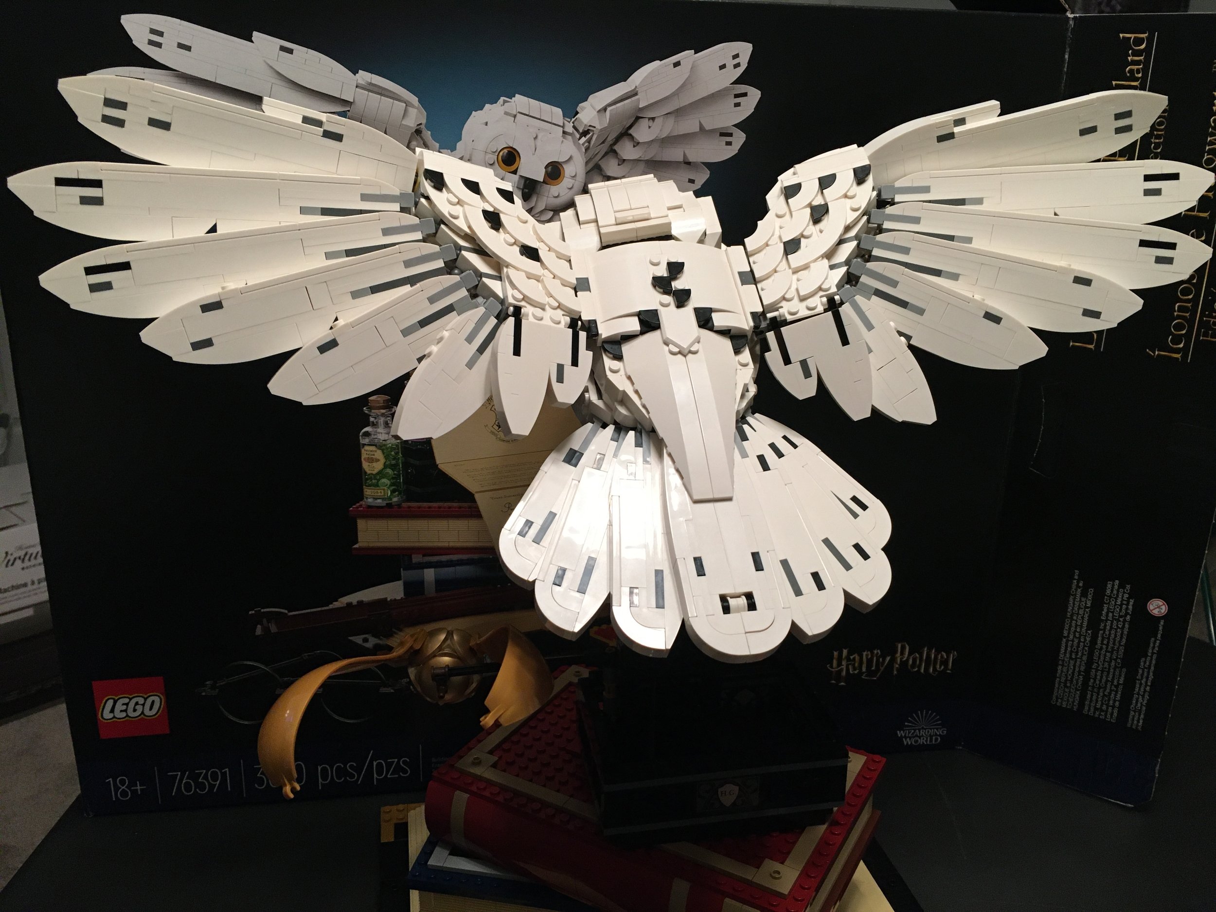 LEGO Harry Potter Hedwig Owl Minifigure Bird Of Prey Wizard Hogwarts Castle
