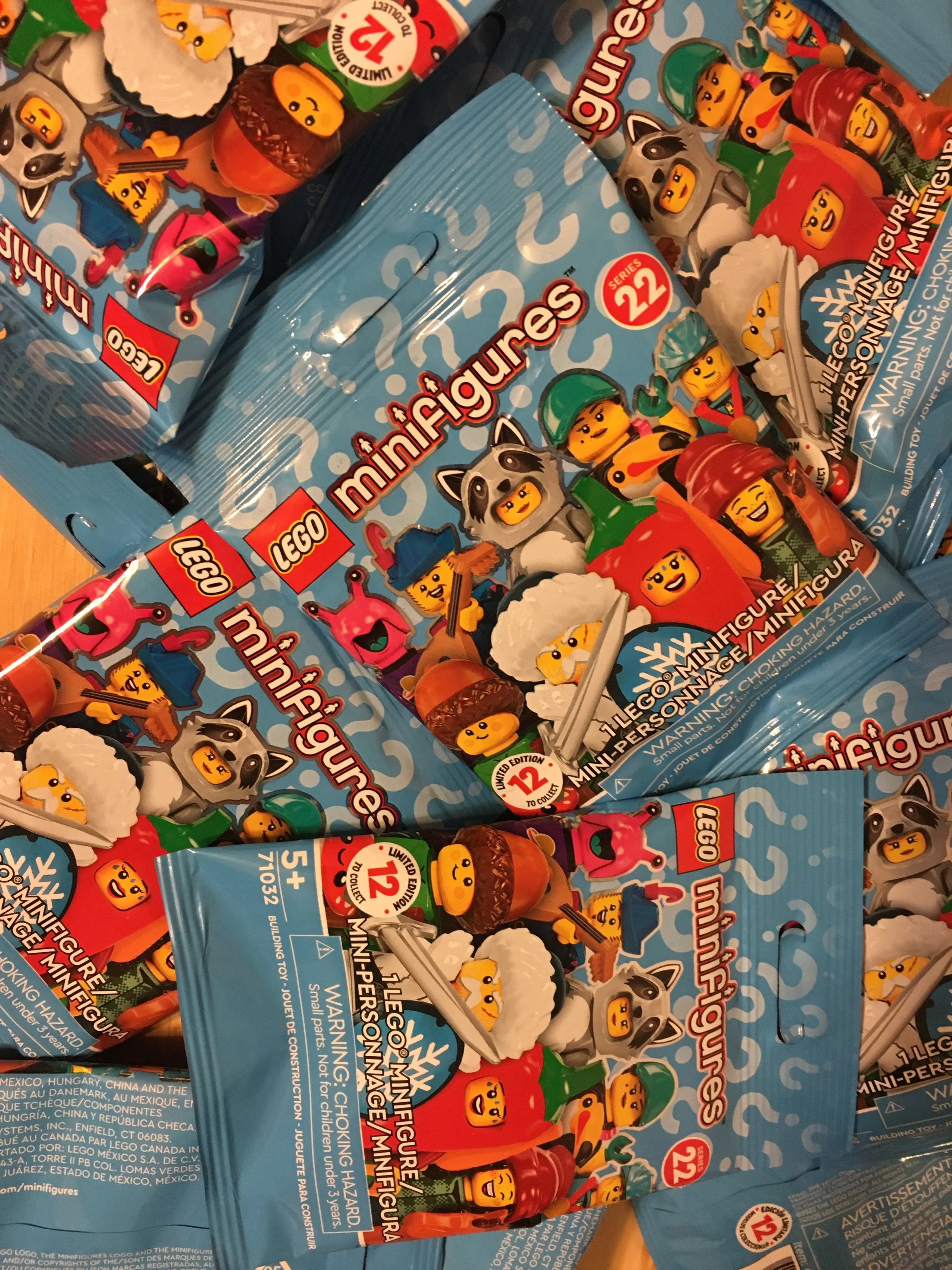 Set Review: Series 22 Collectible Minifigures - #71032