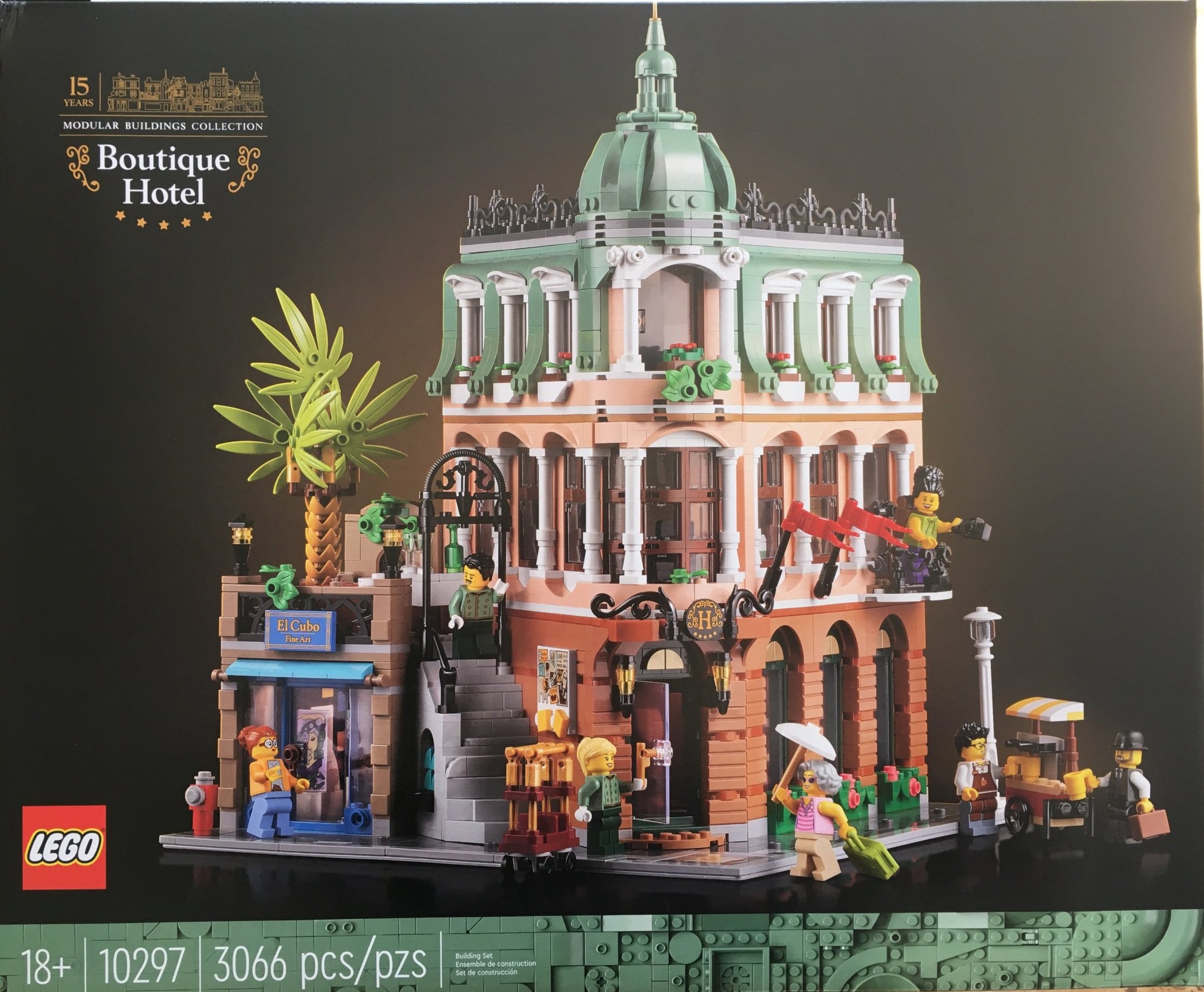 Raised Train Station, Amusement Park, & Modulars! LEGO City Update