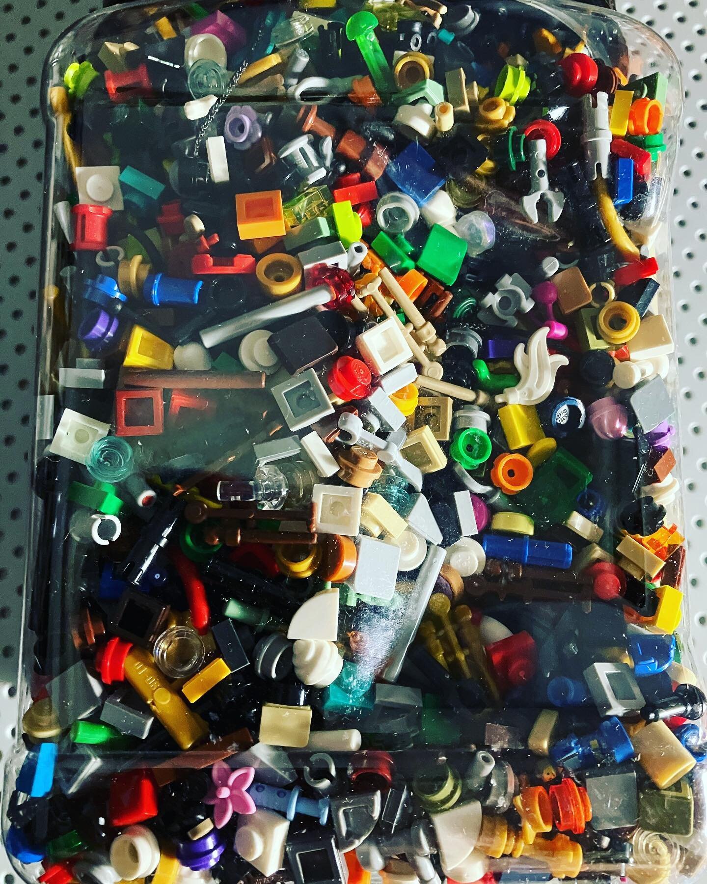 What do you do with all those little parts that come extra in #legosets 🤔Here are a few year&rsquo;s worth of my extra parts.  Any ideas?
#bricksforbricks #bricklinkstore #bricklinkseller #bricklink #legofan