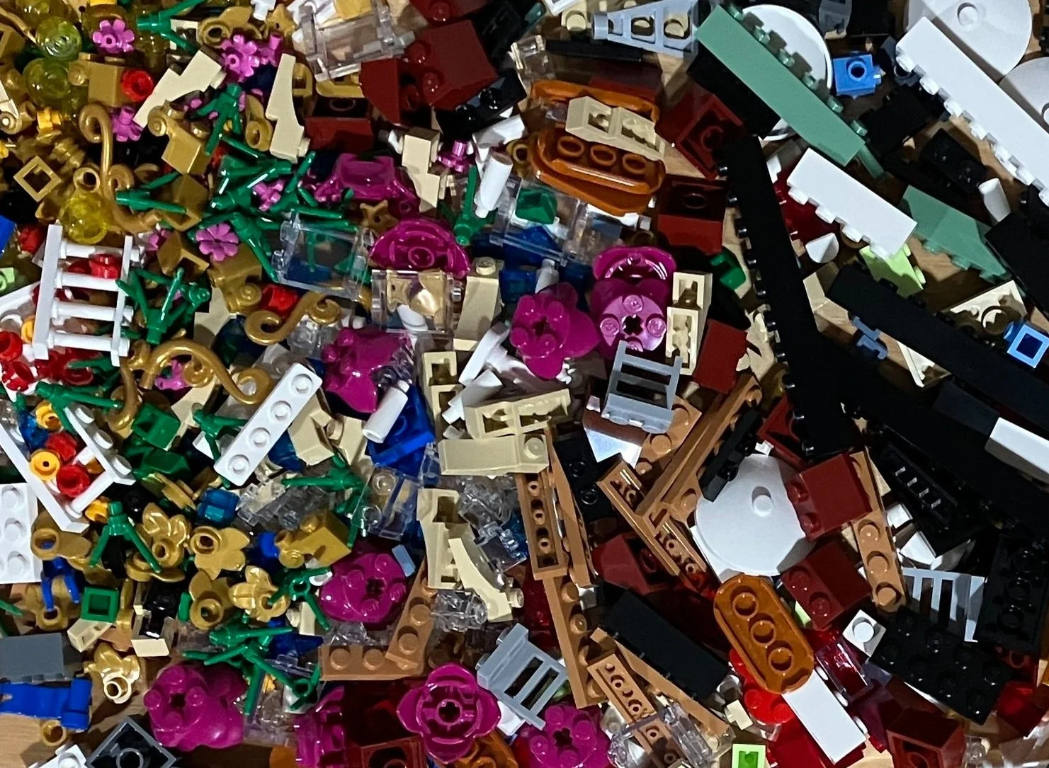 From Jaws to Sammy Sullivan - Interview with Skip Kodak (LEGO Group)