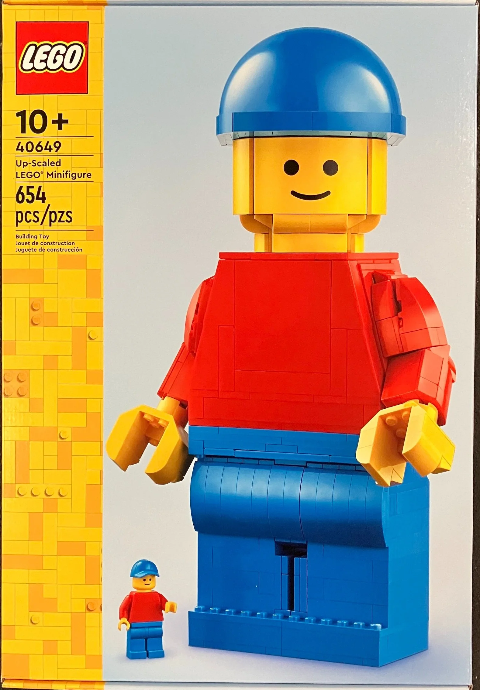 Set Review - #40649-1: Up-Scaled LEGO Minifigure — Bricks for Bricks