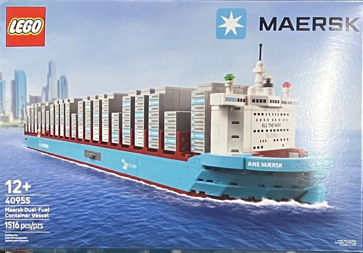 Set Review - #40955-1: Maersk Dual-Fuel Container Vessel 