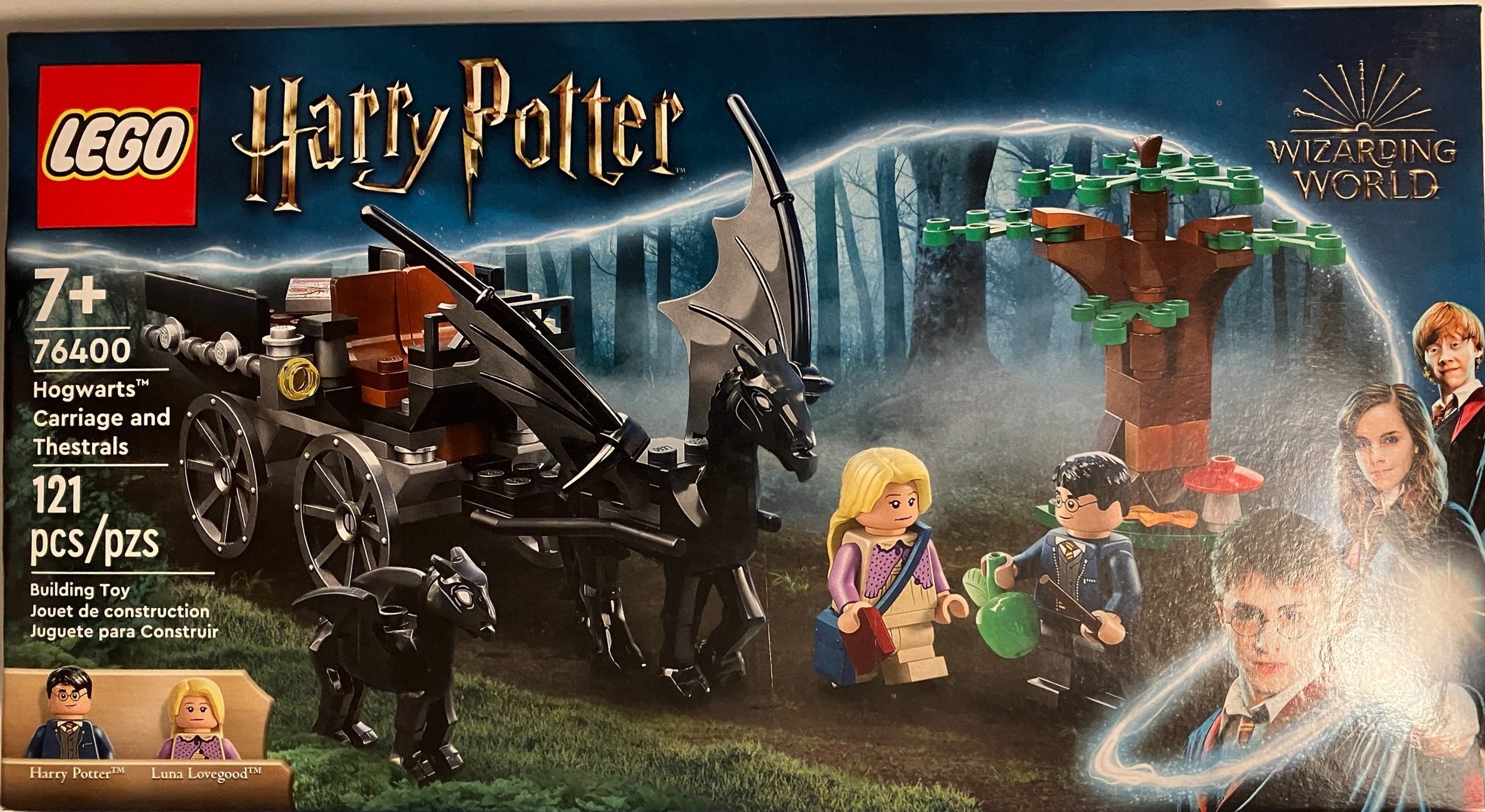 LEGO Harry Potter Hogwarts Carriage and Thestrals 76400 Building