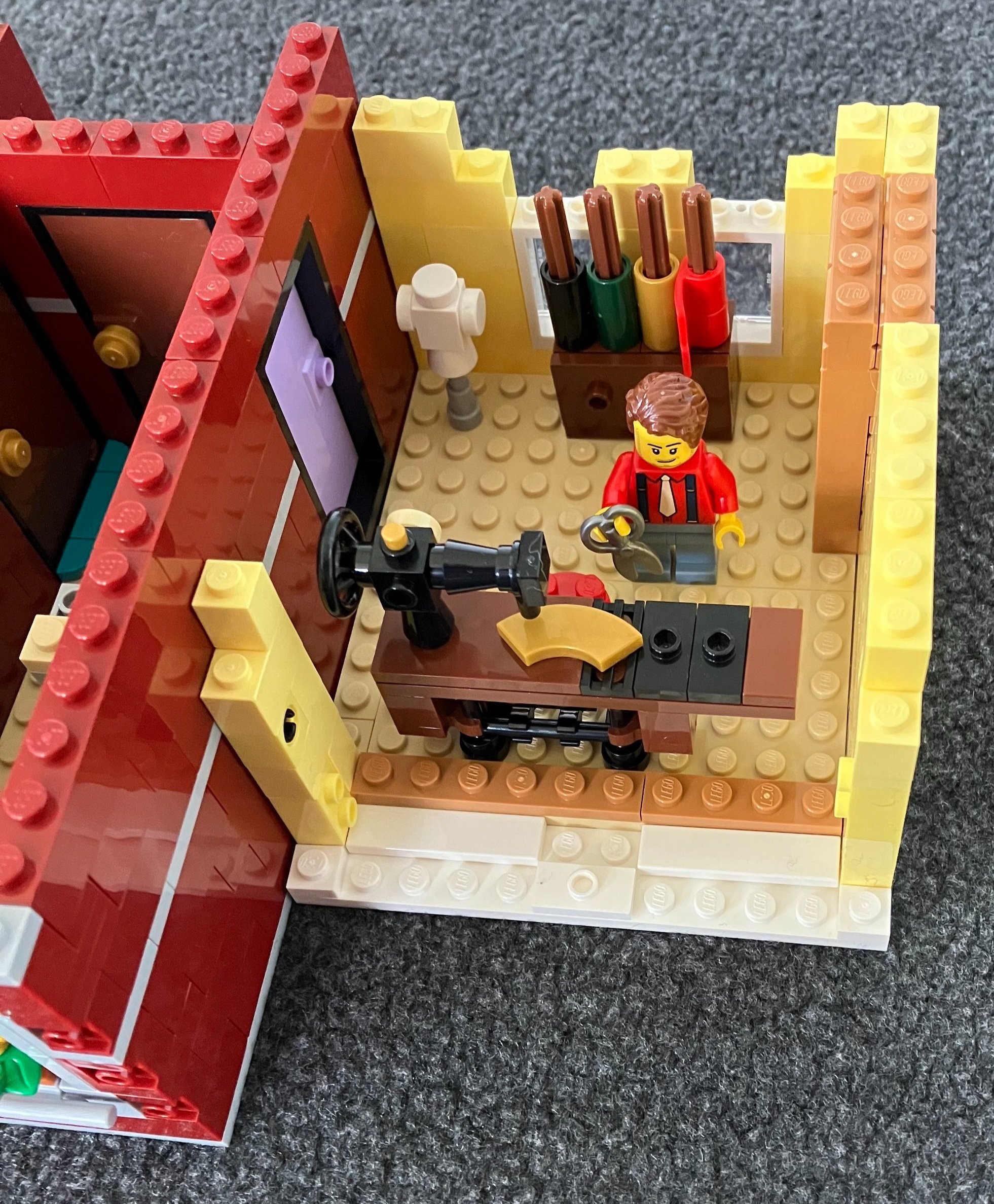 Set Review - #10312-1: Jazz Club - LEGO - Modular — Bricks for Bricks