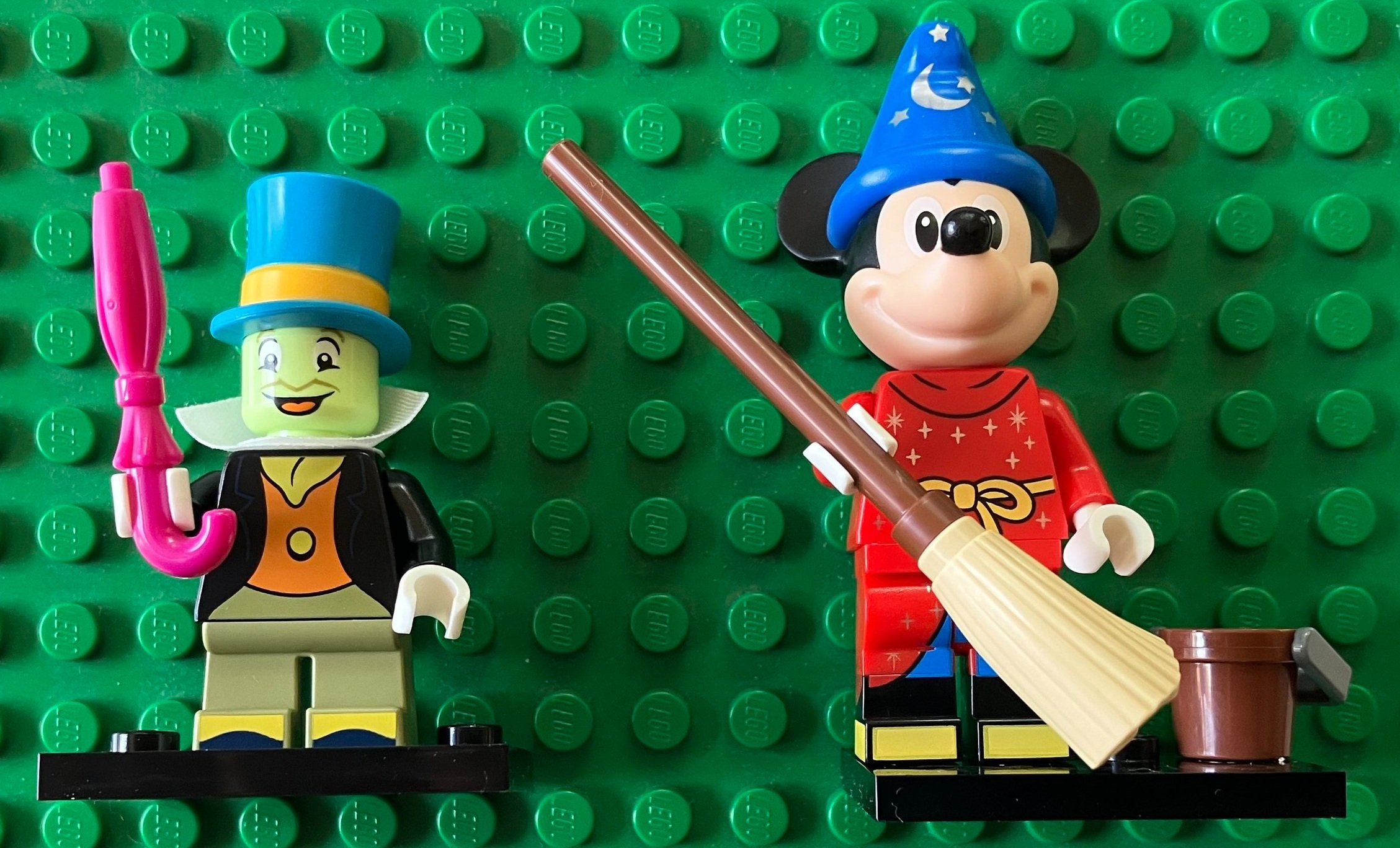 Disney 100 Lego Mini Figure Stitch Review 