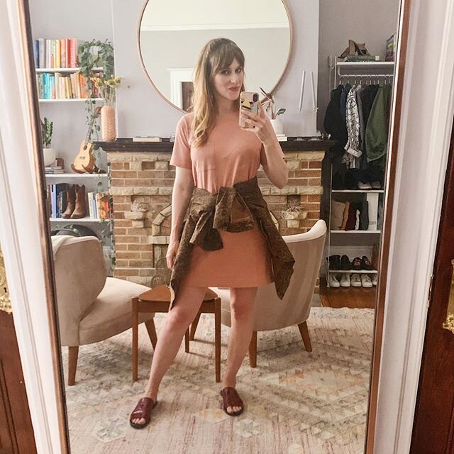 This Everlane ltshirt dress arrived just in time for our heatwave. I was aiming for essentially a work appropriate nightgown. I fear the color is a little too close to my skin tone (love it as accents and outerwear but maybe not all over?) but at lea