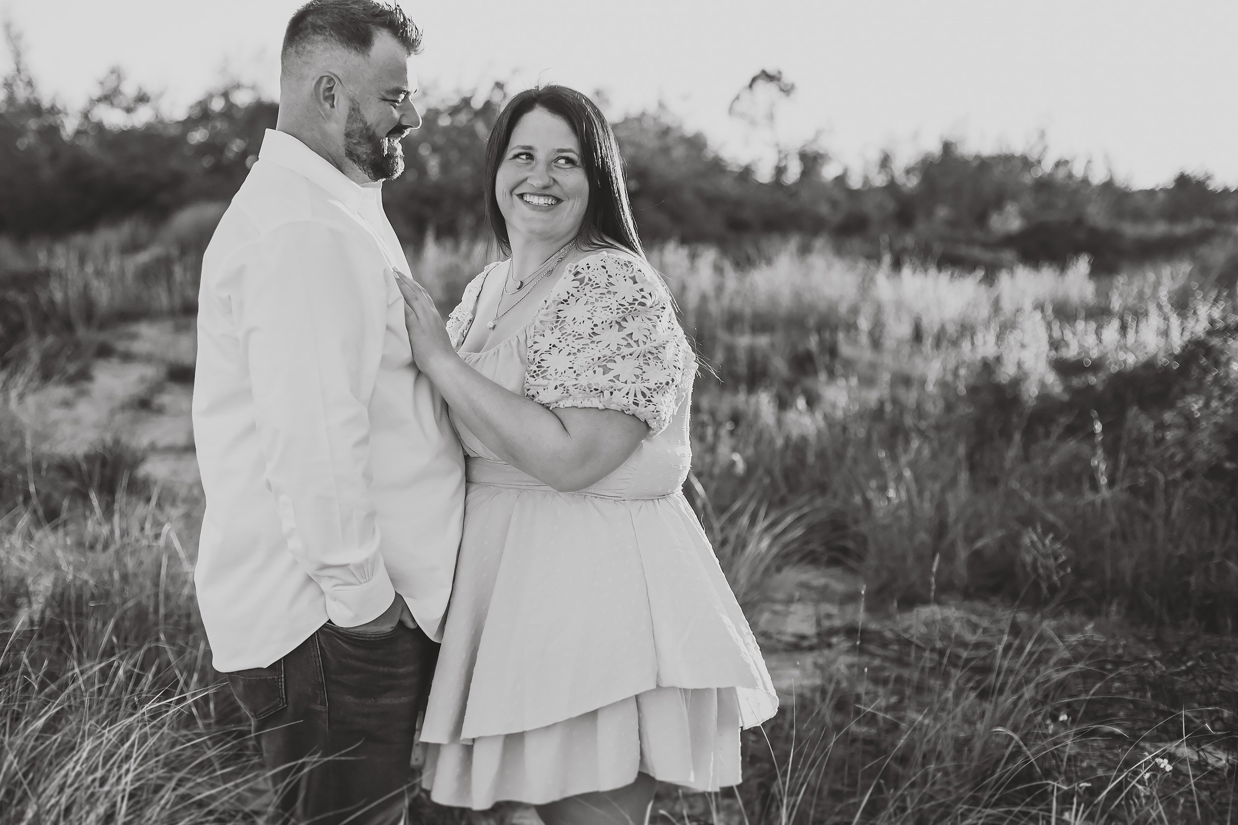 Wingaersheek Beach Couples Portrait | Stephen Grant Photography