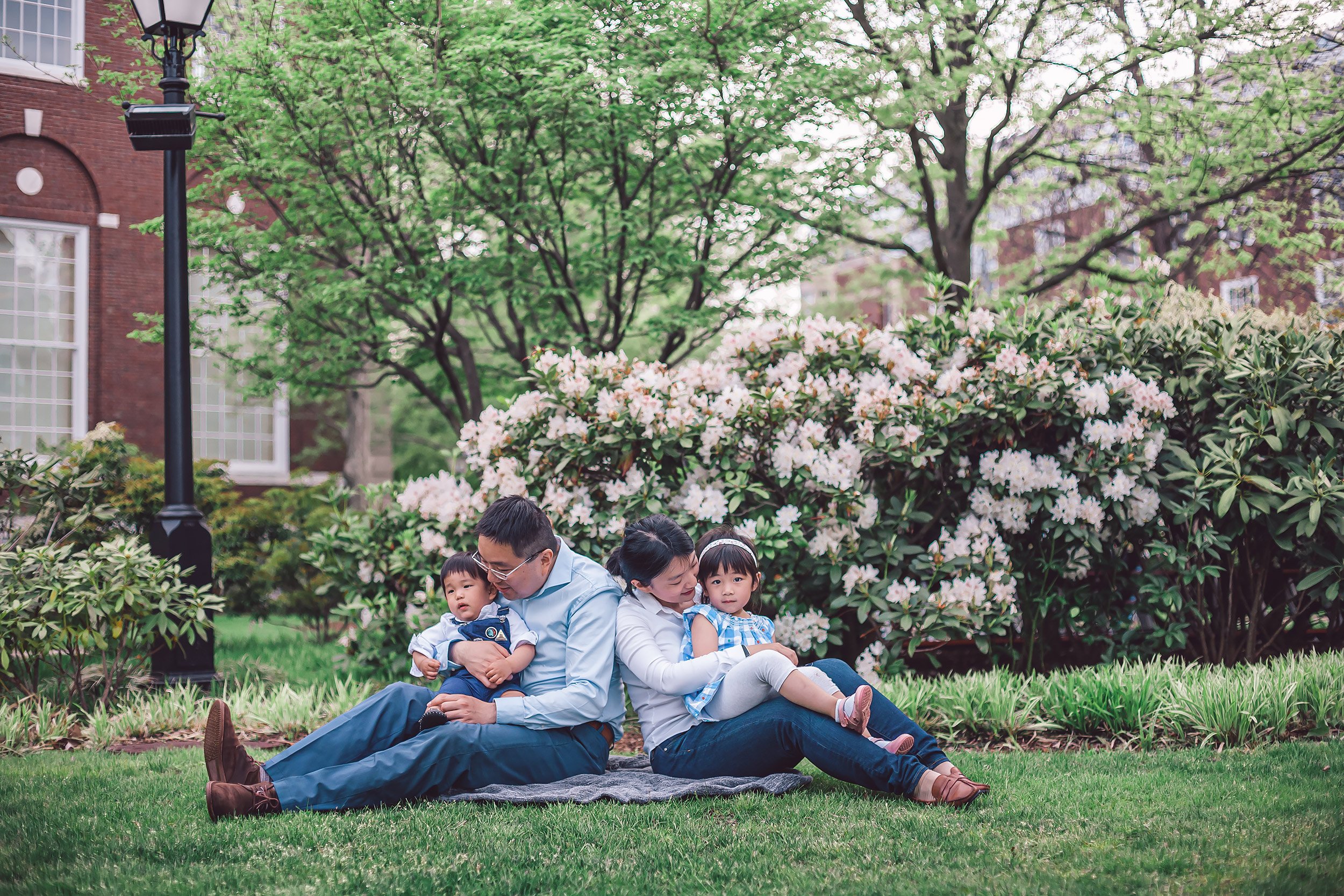 Harvard Campus Family Portraits | Stephen Grant Photography