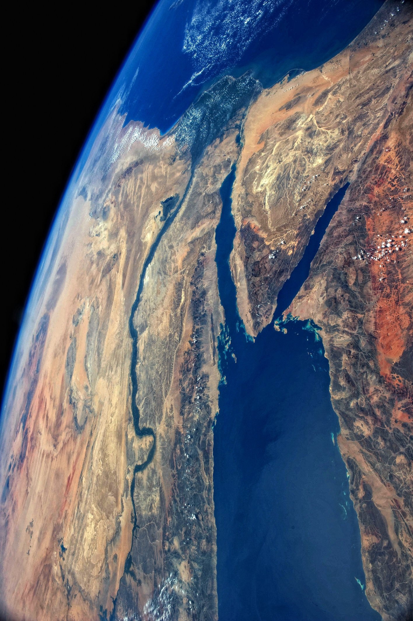 Aug 19 2014, Two Seas and the Middle-East, ISS 1C - NASA.jpg