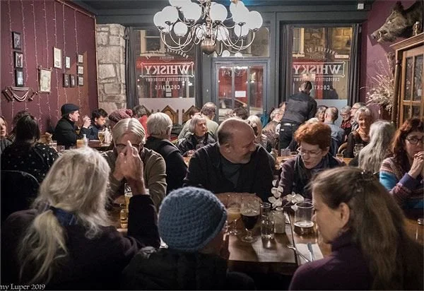 3 Fiddlers and a Cellist 