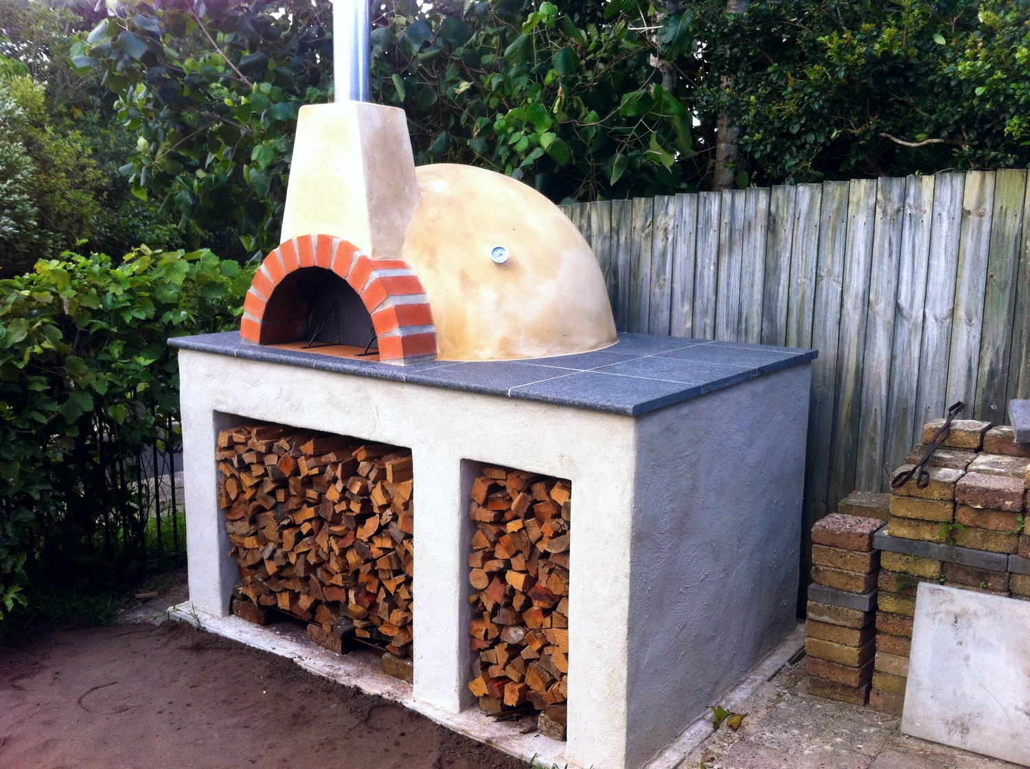 Mimosa Rocks Landscapes - Pizza ovens.. Wood fired ovens..  Baking bread recipes   - Byron Bay/ Newrybar / Broken Head / Lennox Head / Tintenbar / Bangalow / Federal / Alstonville /2478, 2481