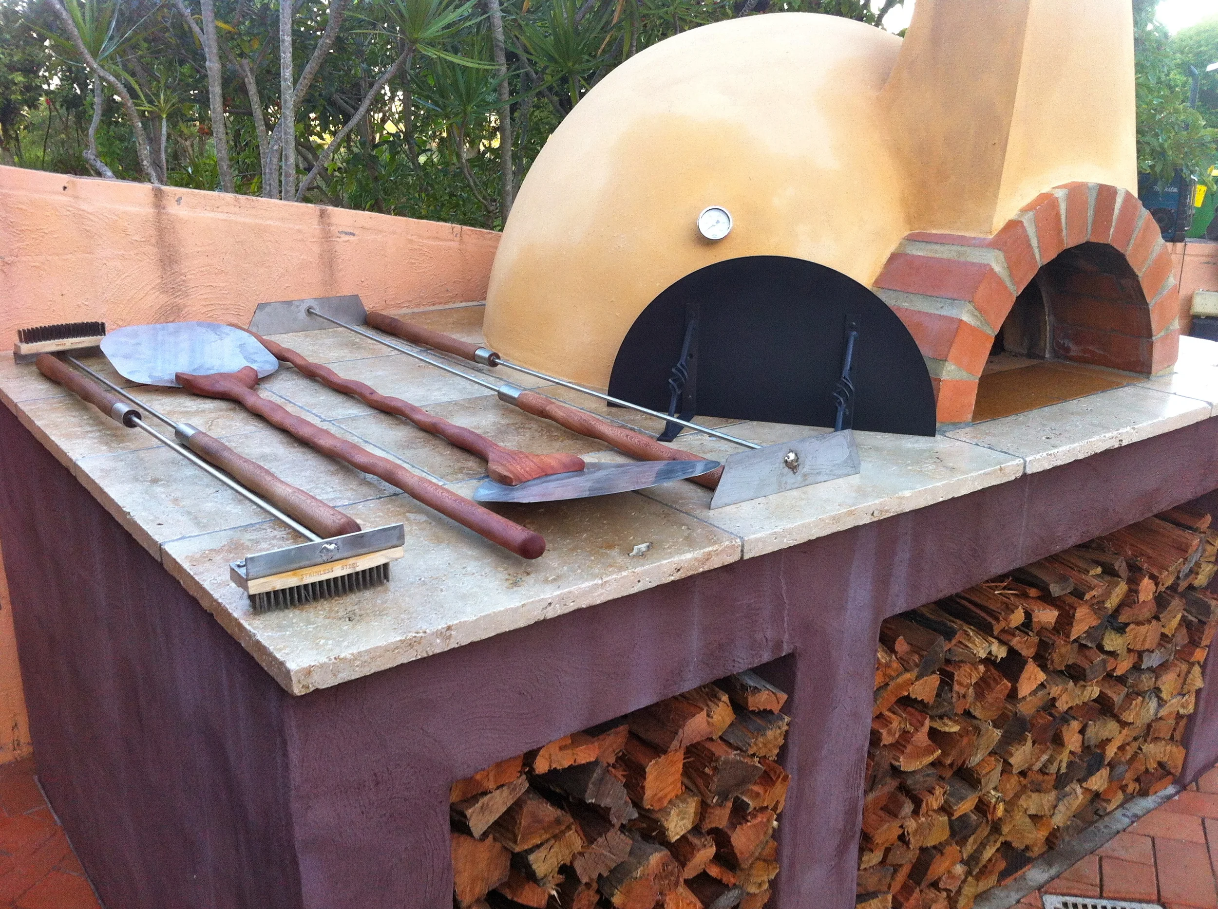 Mimosa Rocks Landscapes - Pizza ovens.. Wood fired ovens.. oven tools   - Byron Bay/ Newrybar / Broken Head / Lennox Head / Tintenbar / Bangalow / Federal / Alstonville /2478, 2481