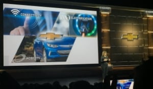 In a keynote address, General Motors CEO Mary Barra sets the GM agenda with connectivity at the top of the list. 
