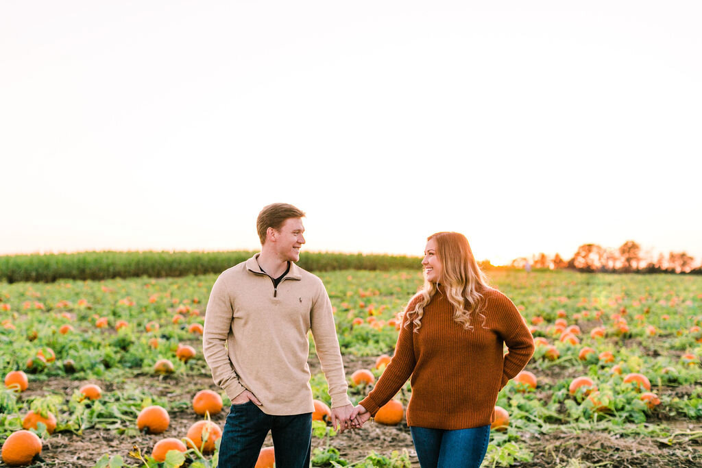 Tennessee+Pumpkin+Patch+Engagement+Photos (25 of 40).jpg